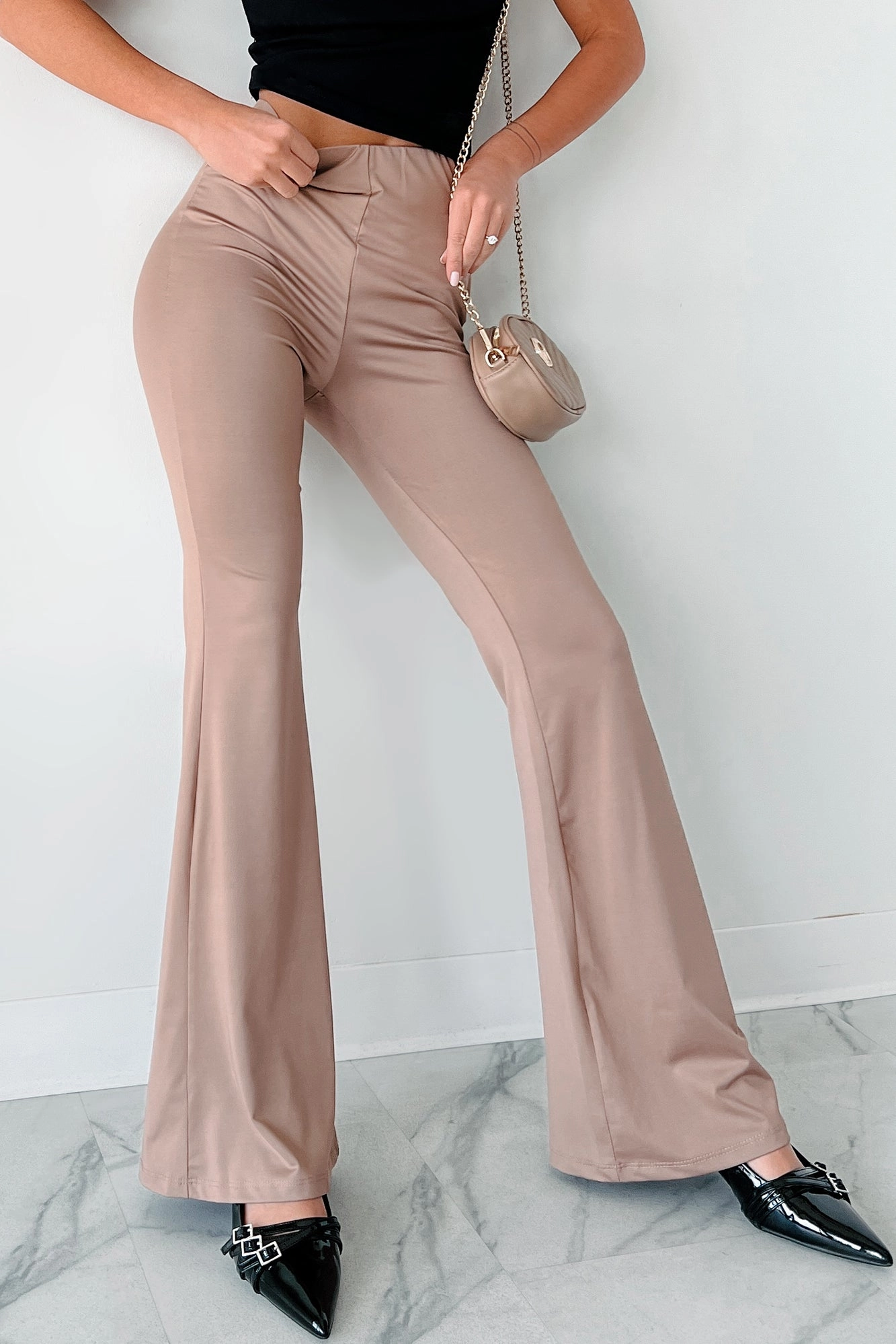 Lightweight Layer Ripped design Indecisive Mood Elastic Waist Flare Pants (Mocha)