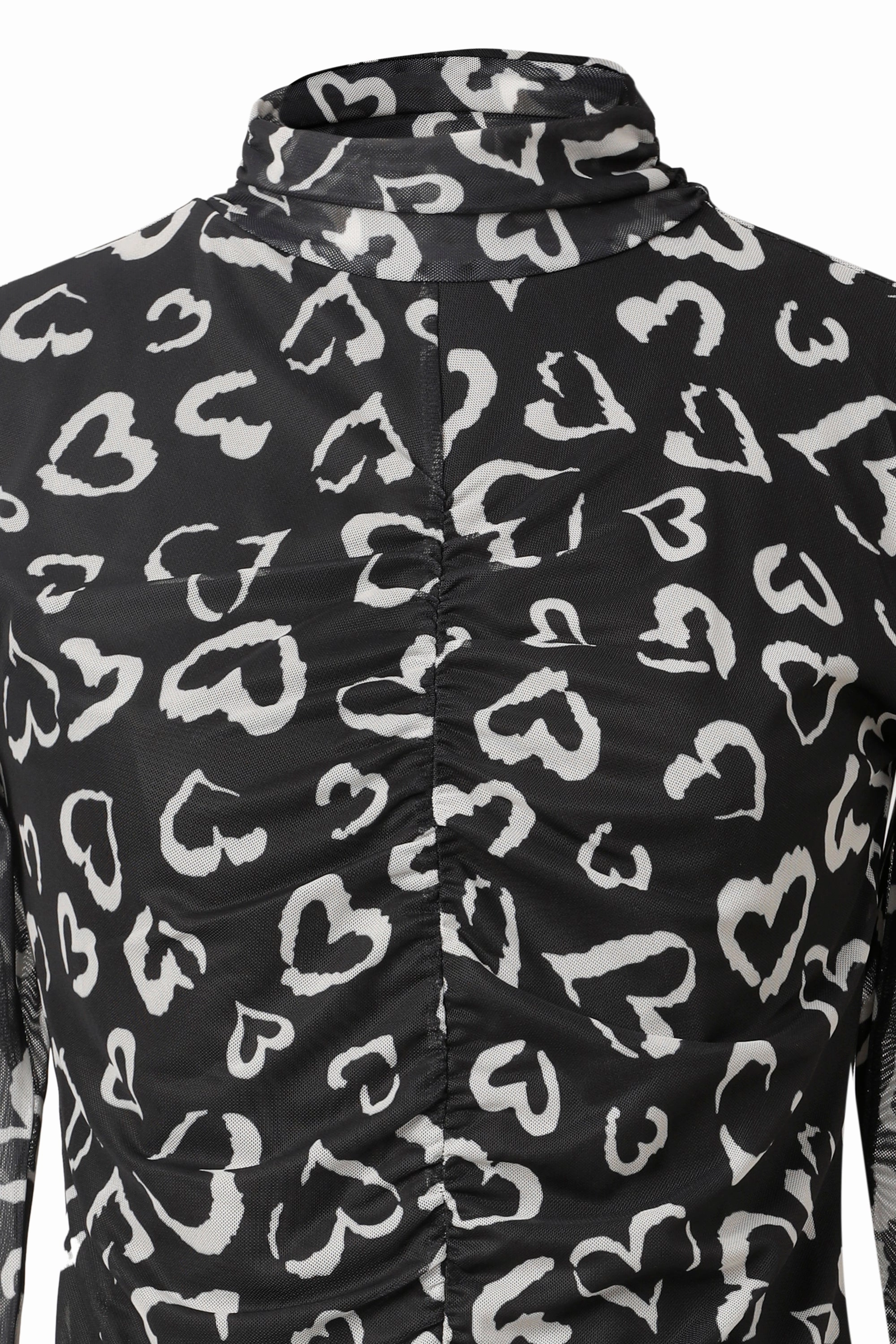 NonPill Surface Treatment Ergonomic Cut Iris Blouse in Chalk