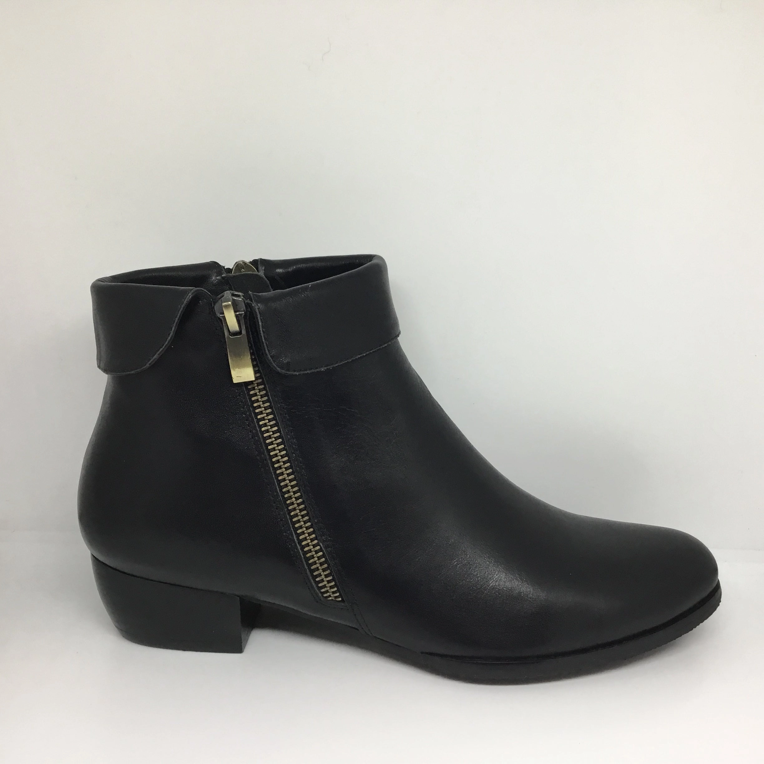 Isabella Marley Twin Zip Black Leather boot