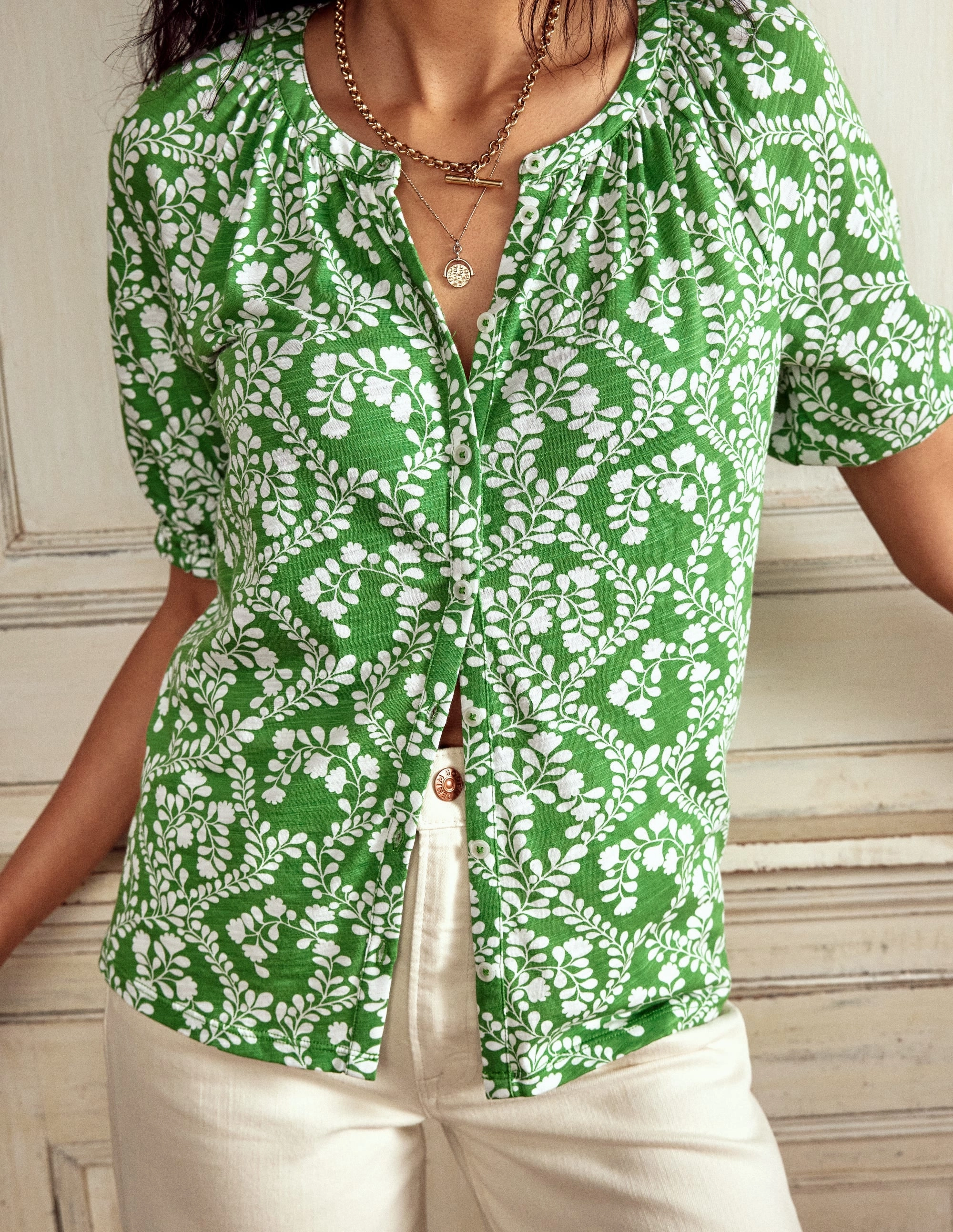 StretchFit Simple Shirt Isla Jersey Shirt-Iguana Green, Vine Sillouette