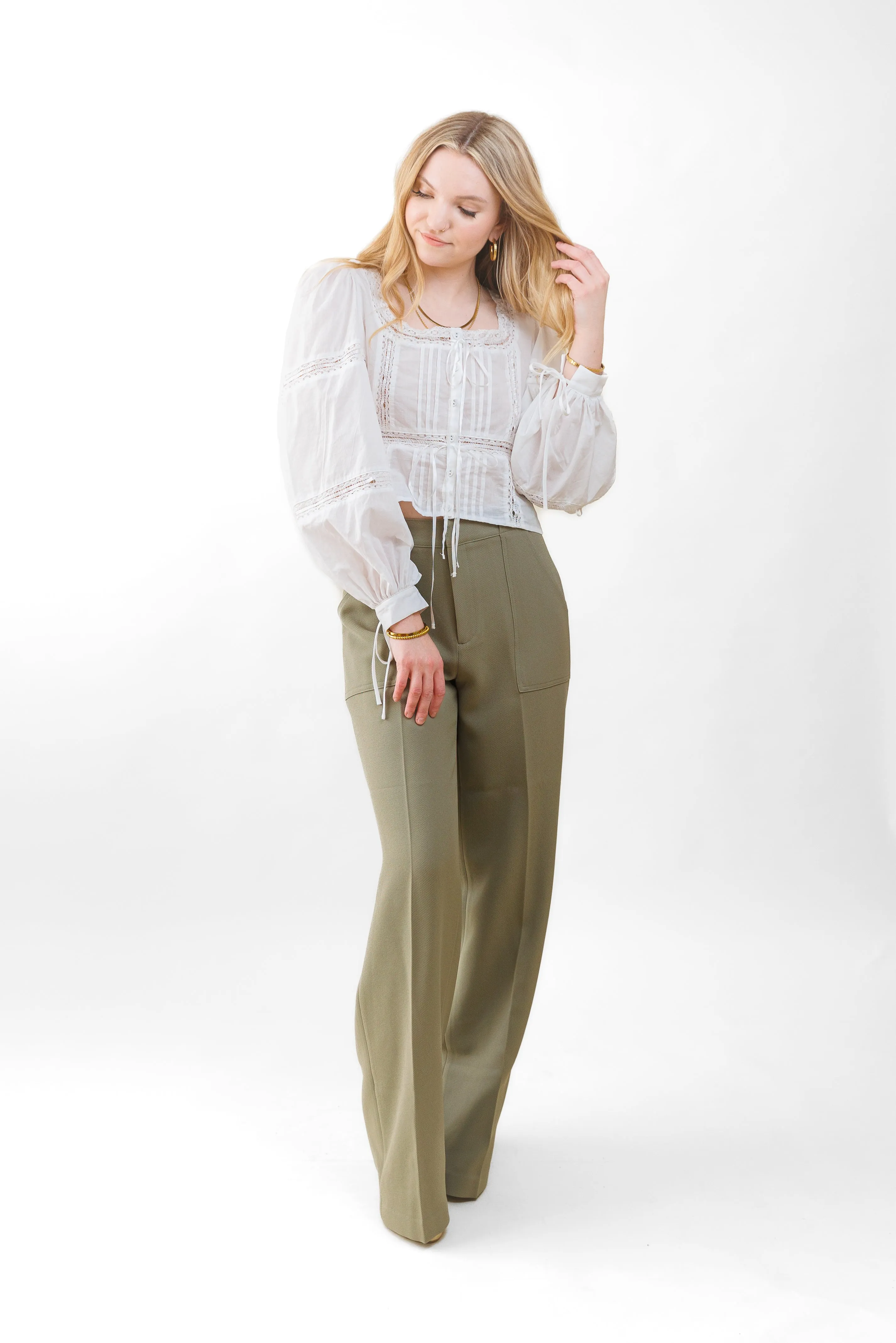 JENNA TEXTURED WIDE-LEG PANTS Comfort and style