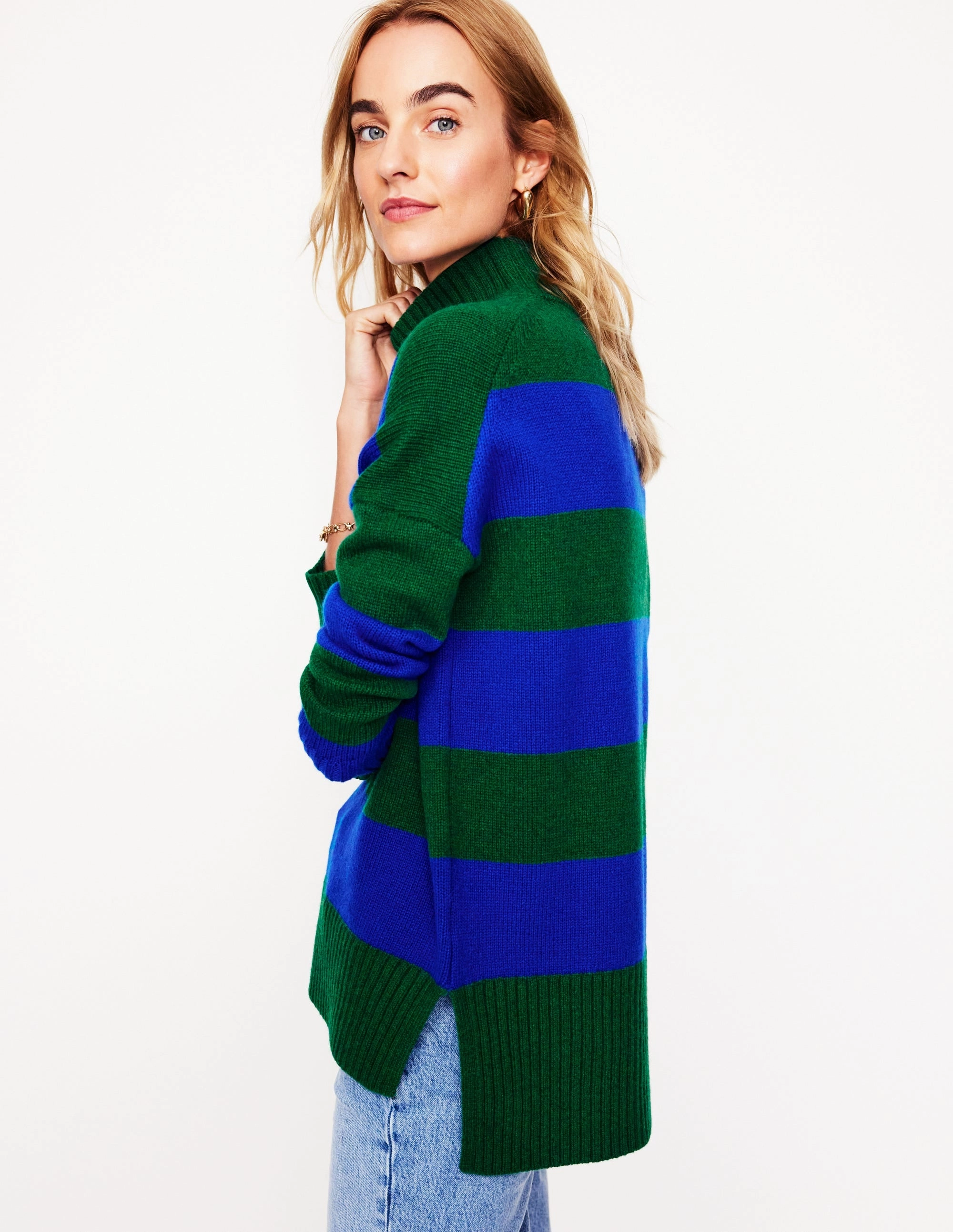 Seasonal Trend Wrinkle Recovery Fabric Jessica Oversized Jumper-Bavaria Green, Monarch Blue