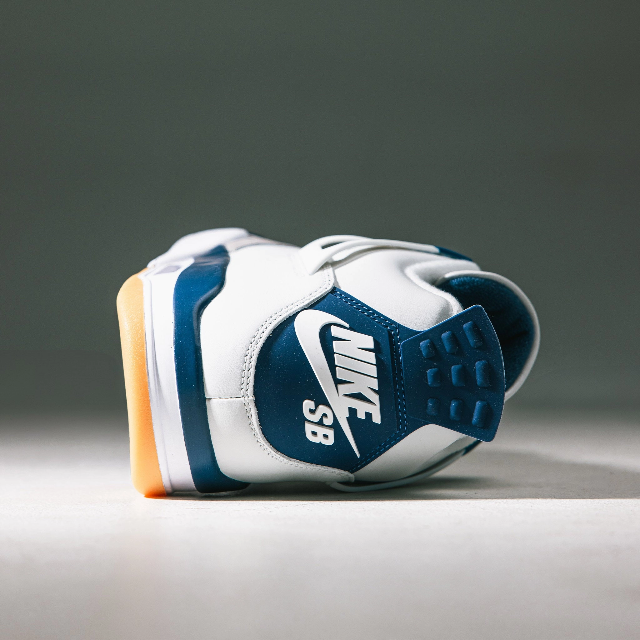 Jordan 4 Retro SB Navy