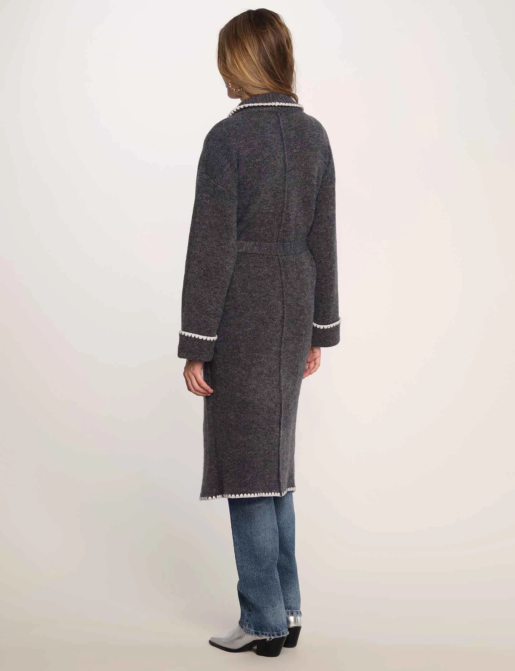 Jude Coatigan in Tar Thermal Regulation Technology AllDay Comfort