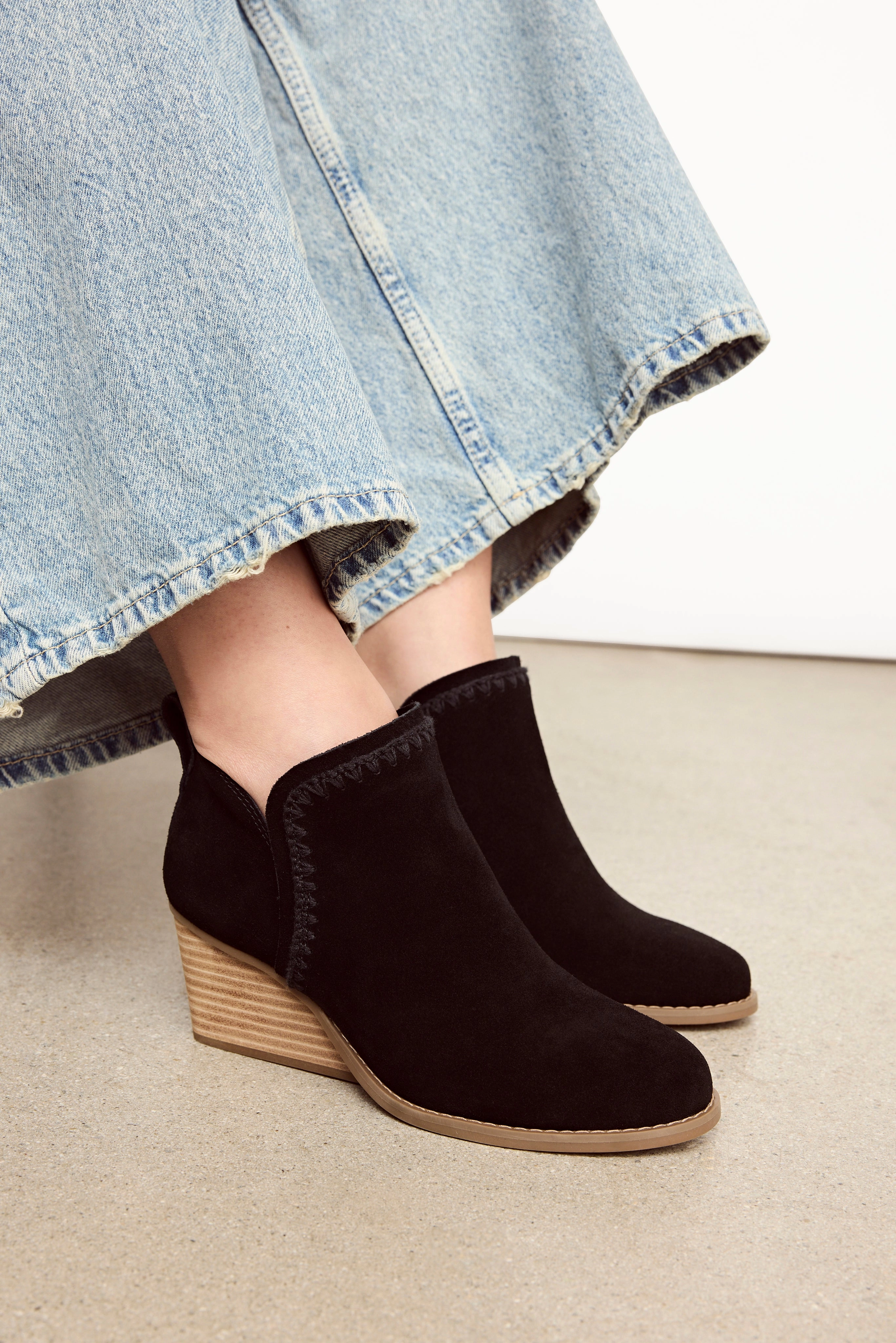 Kaia Ankle Boot - Black Suede