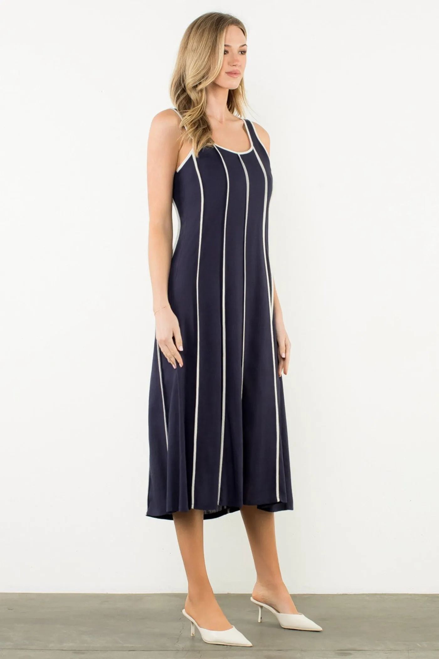 Social Ease Fit Vibe LACY VERTICAL TRIM SLEEVELESS MIDI DRESS