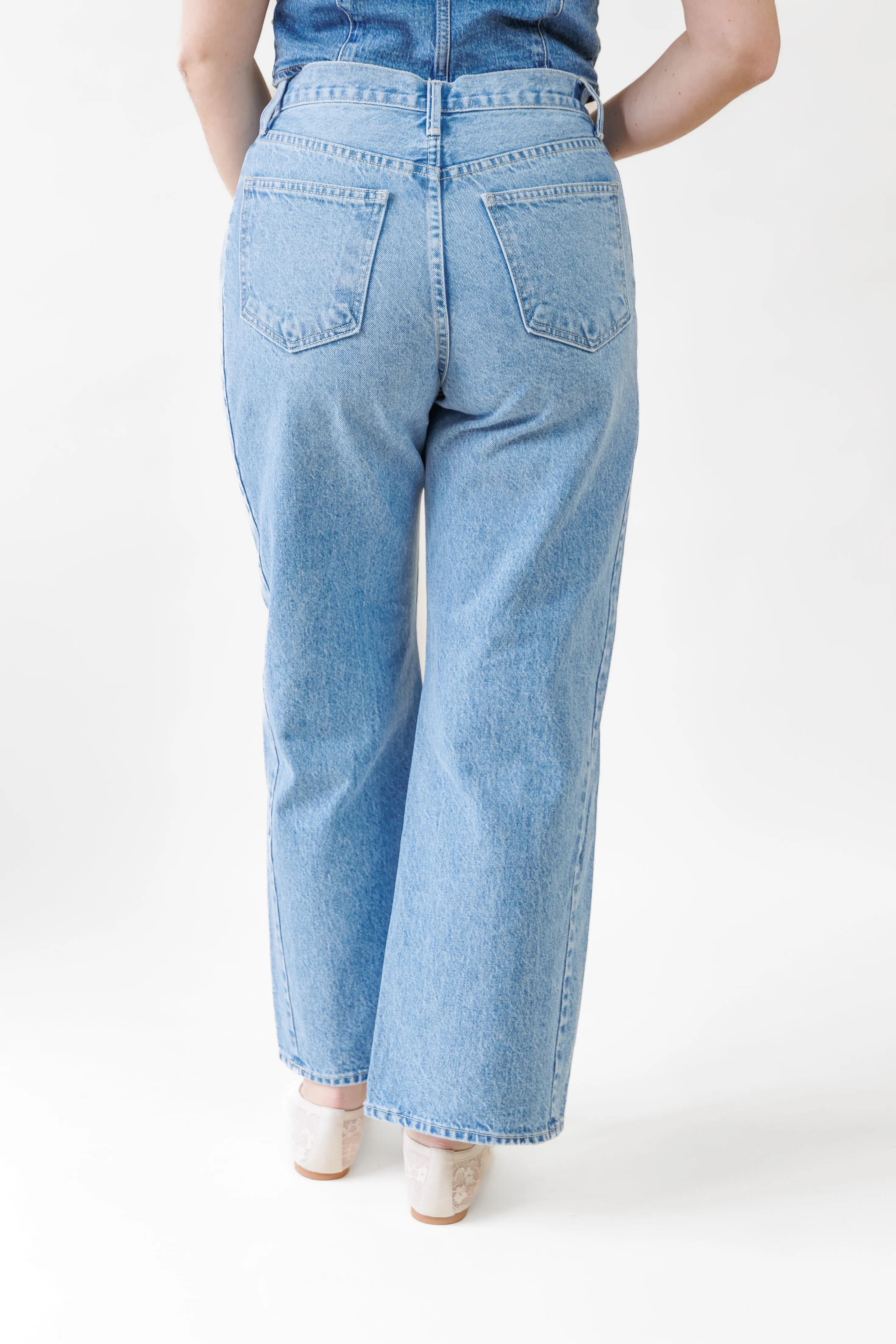 CARRIE RELAXED BARREL JEANS Basic Attire