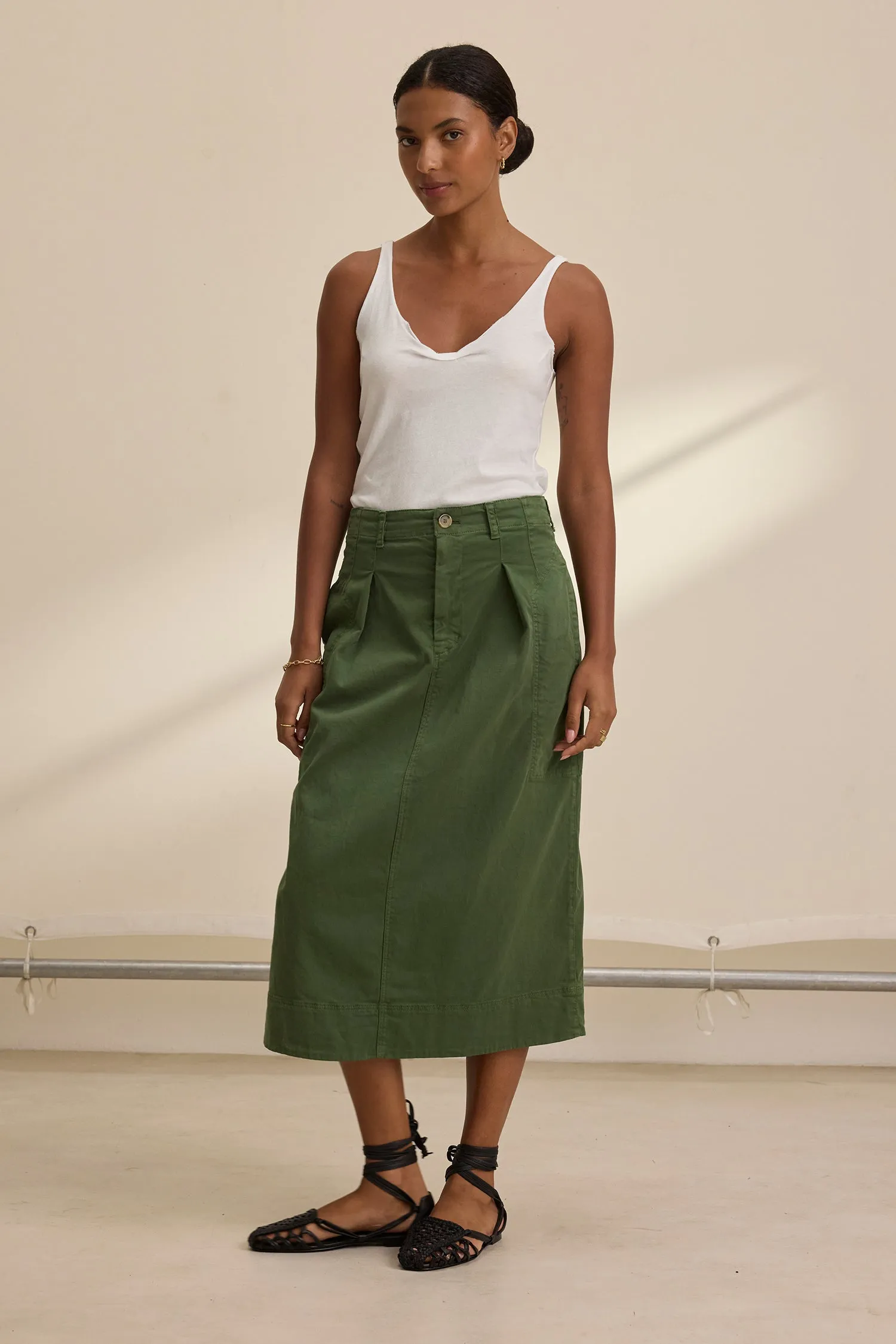 Neat Look Lilian Skirt in Olive