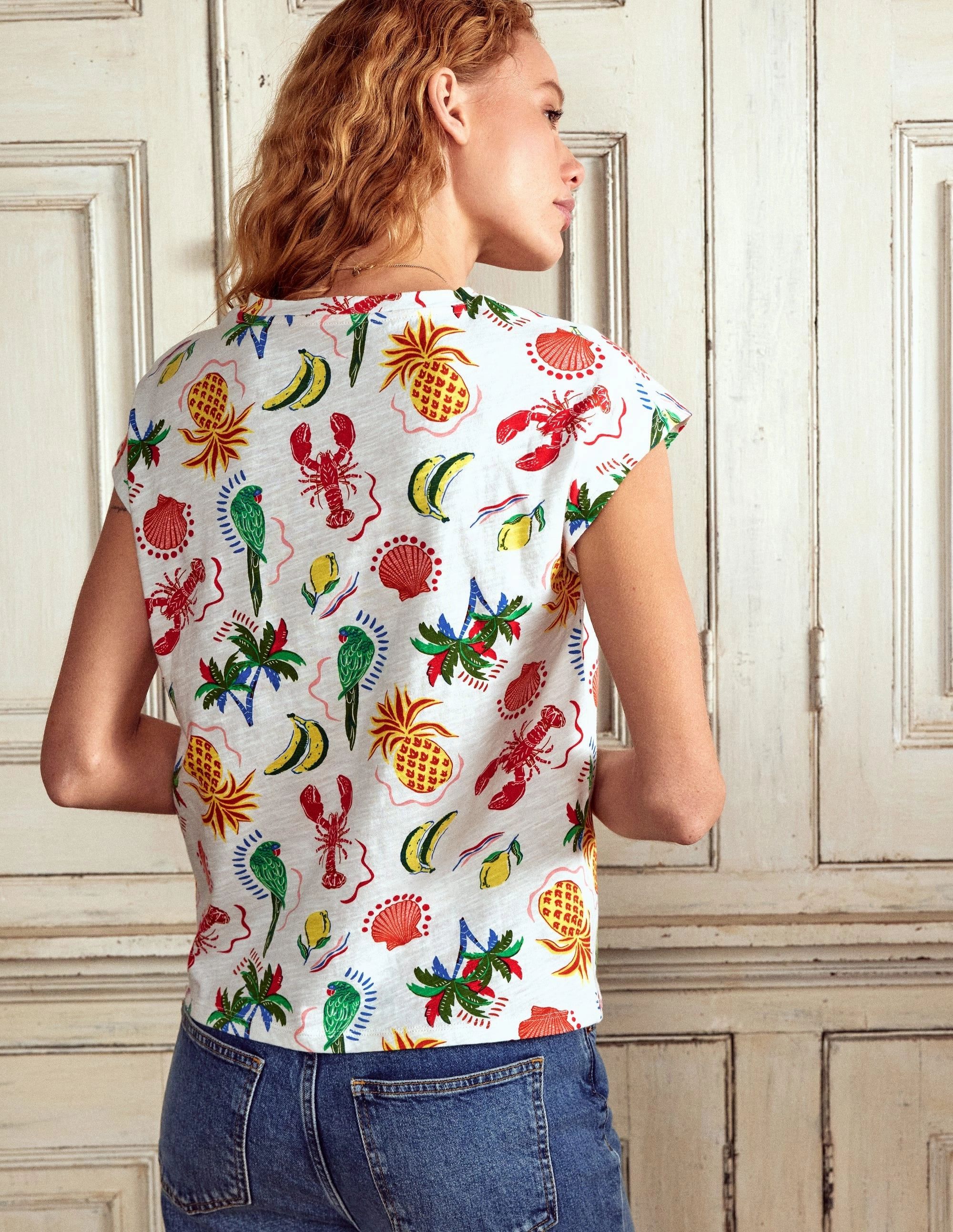 Ergonomic Shoulder Shape RibbedCollar Louisa Slub T-Shirt-Ivory, Tropical Bonanza