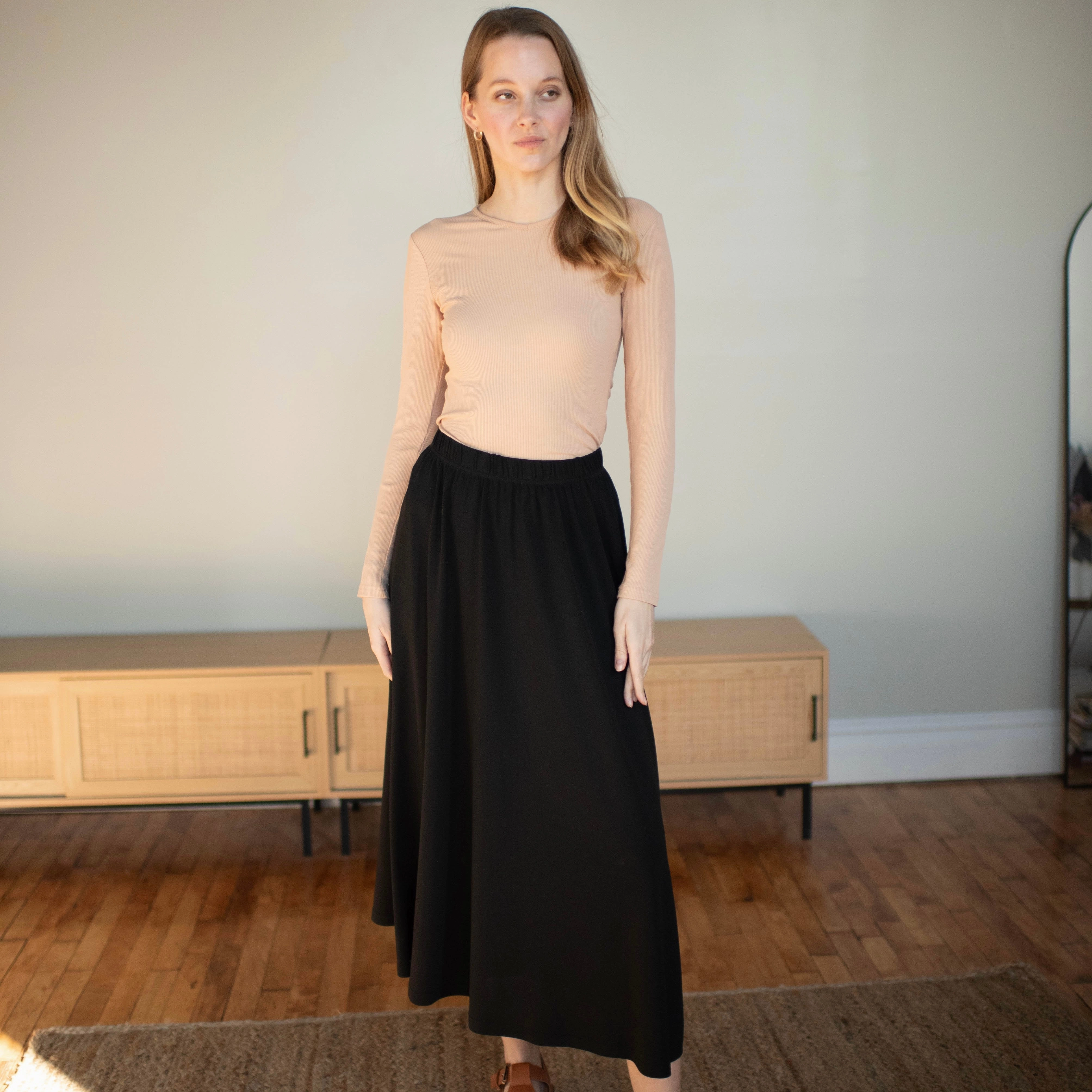 Ribbed V-neck Tee | Oatmeal Lightweight Weave Material Anti Static Cloth Blend