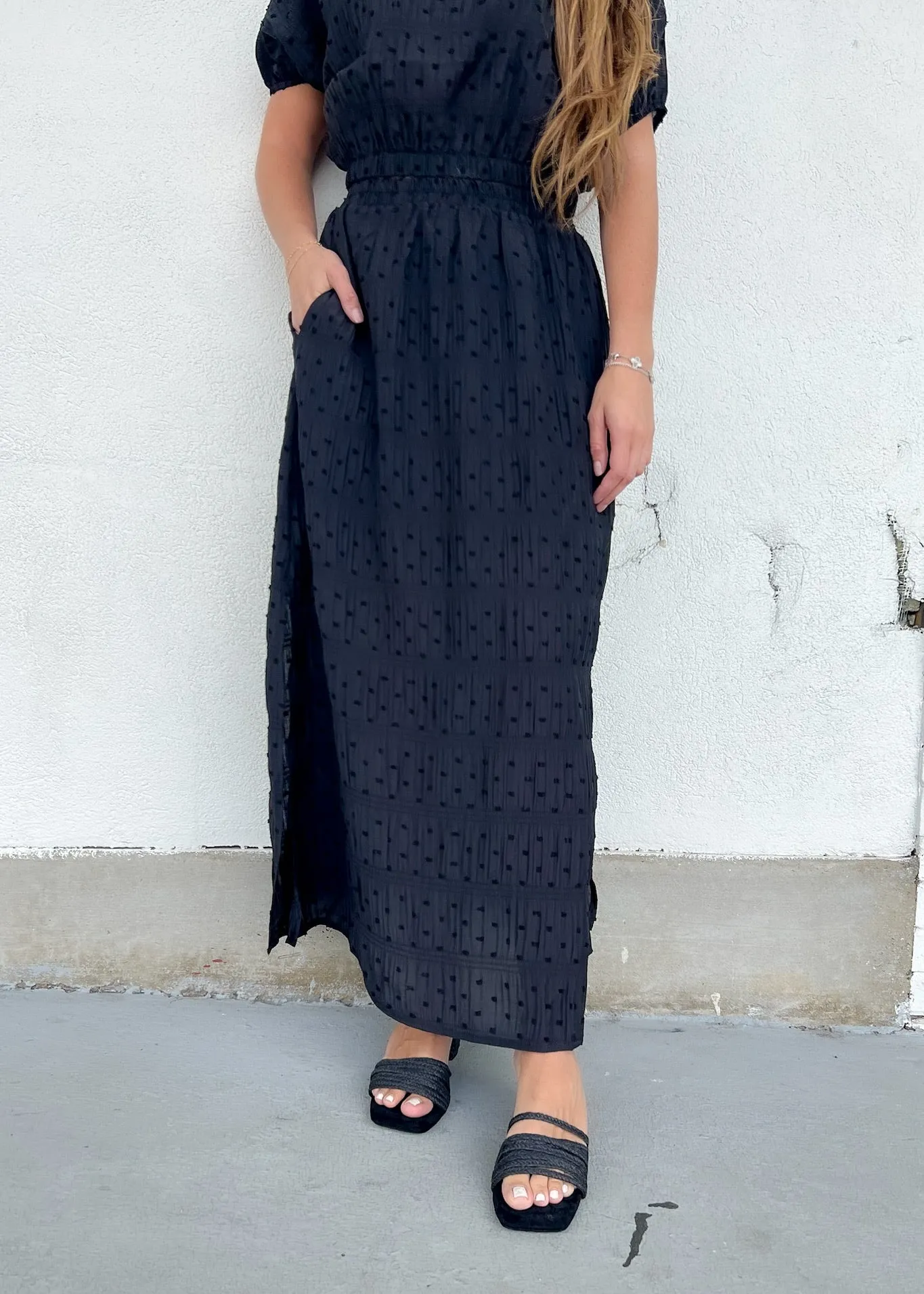 MALIA TEXTURED MIDI SKIRT Mall Brand Look Twist Front