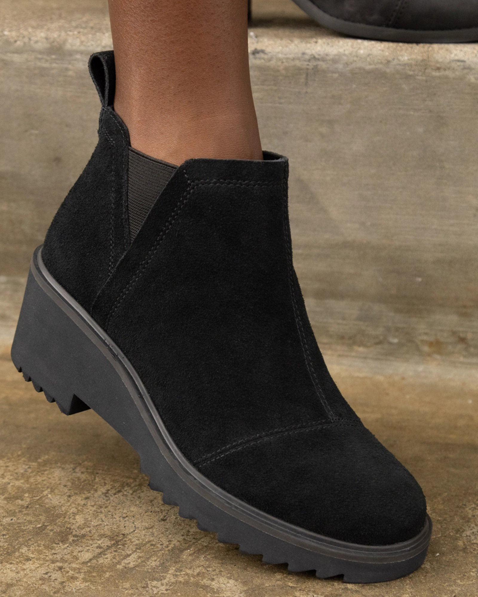 Maude Ankle Boot - Black/Black Suede