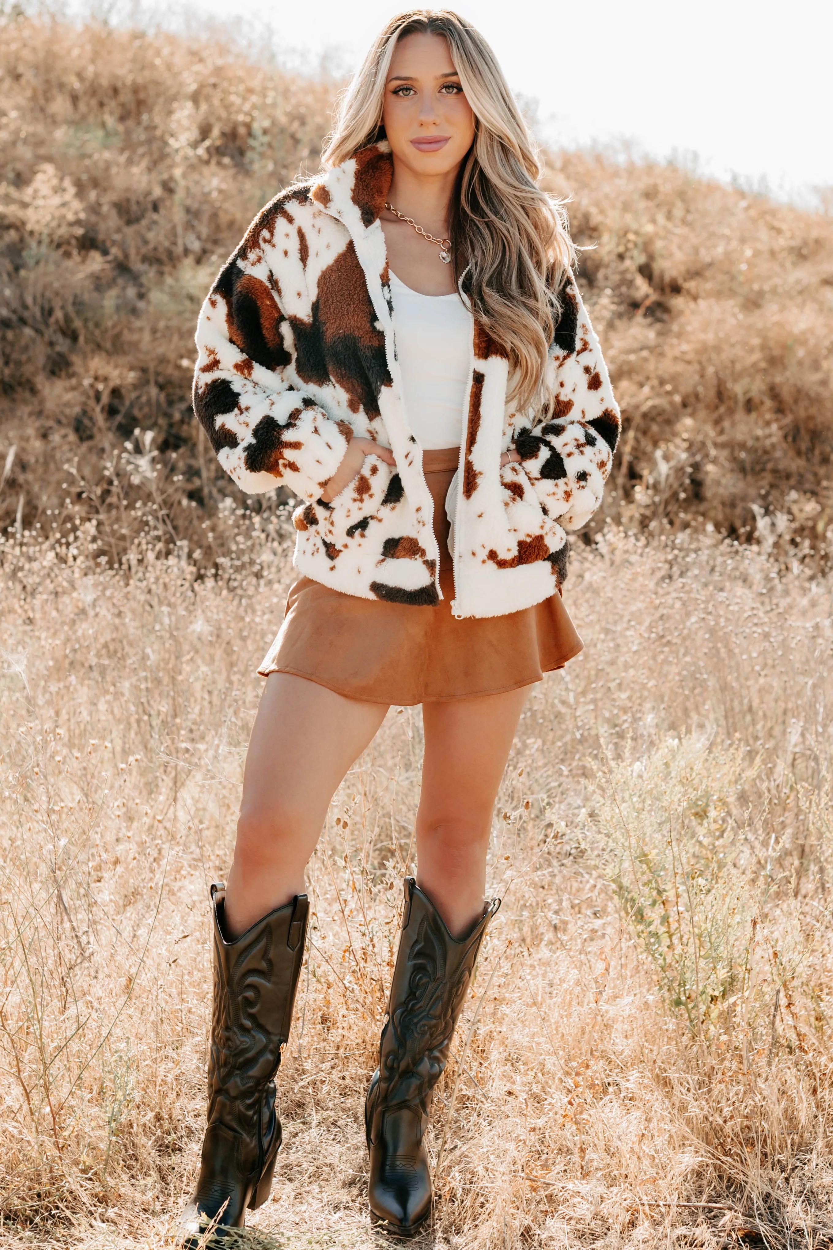 Eco-friendly Cozying Up Cow Print Zip-Up Jacket (Brown/Multi)
