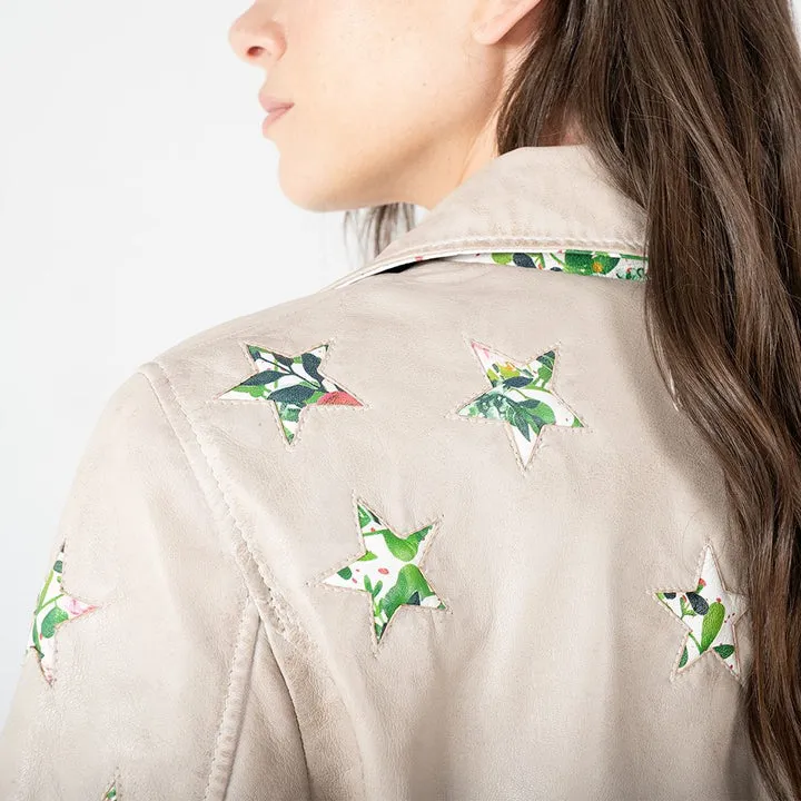 Comfy Fit Friction Resistant Shoulder Candy Leather Jacket in Off White/Floral