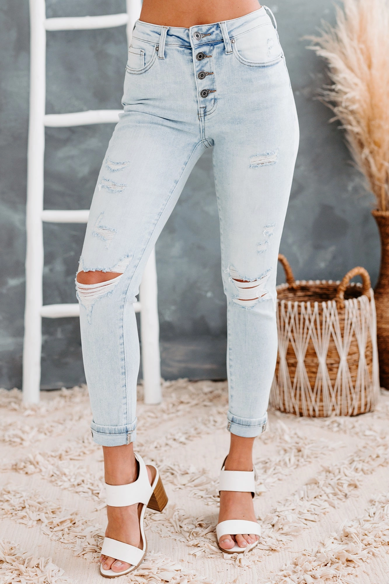 Moment Of Truth Risen Mid-Rise Distressed Button-Fly Skinny Jeans (Light) LightweightLayeringSystem