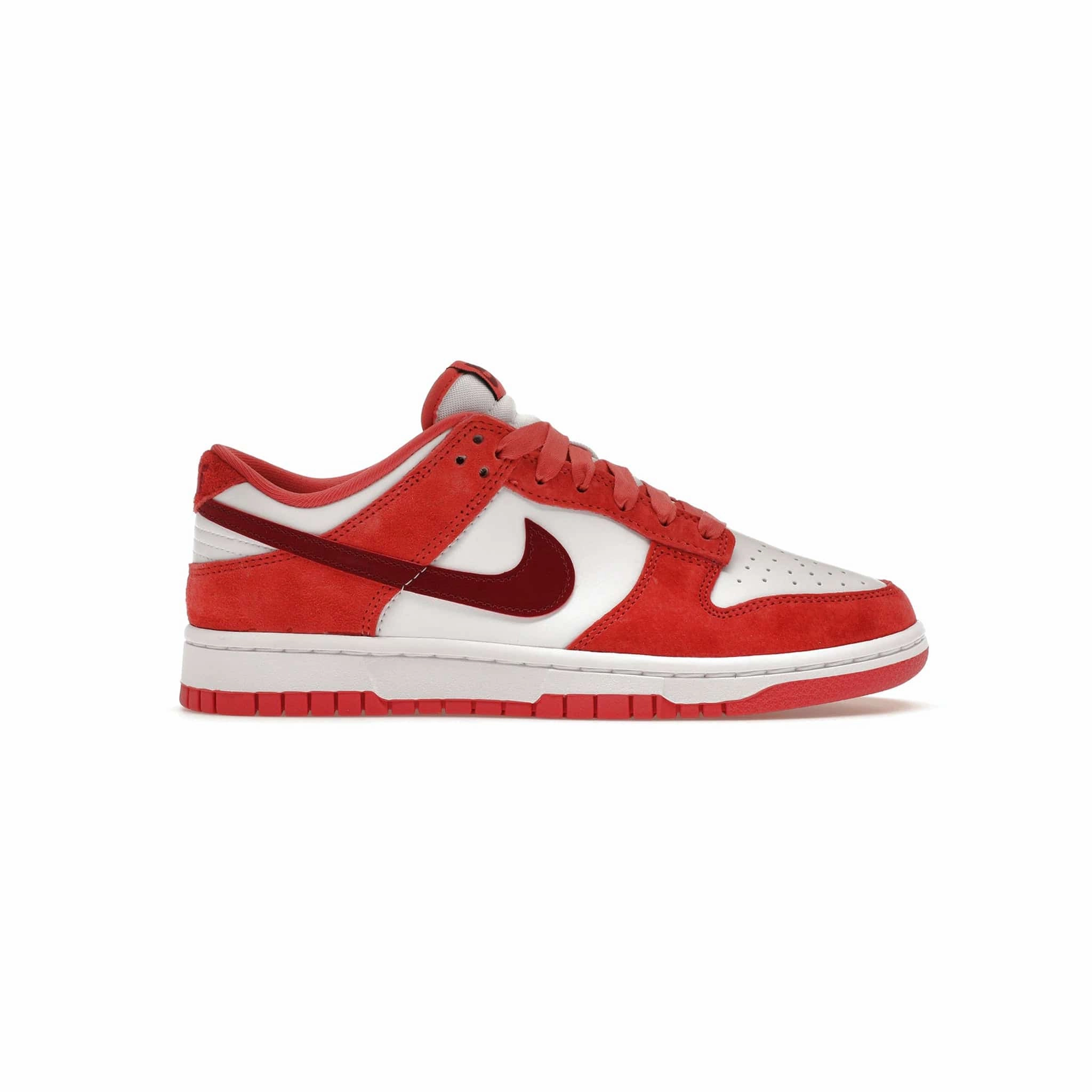 Nike Dunk Low Valentine's Day (2024) (Women's)