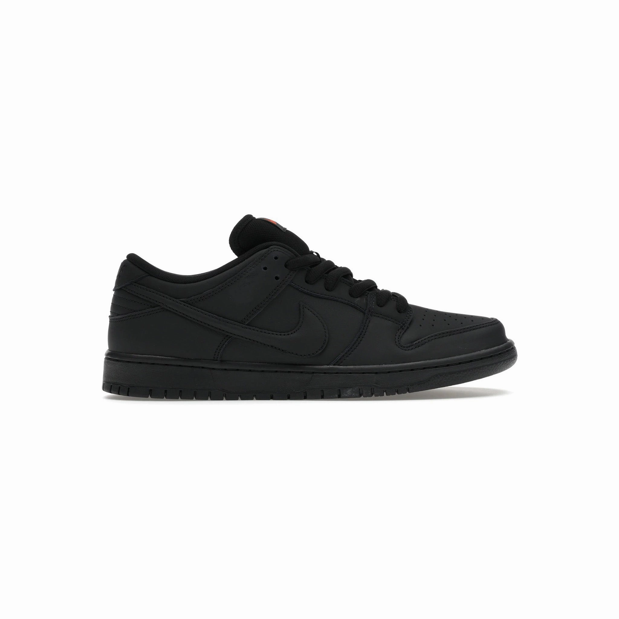 Nike SB Dunk Low Pro Triple Black