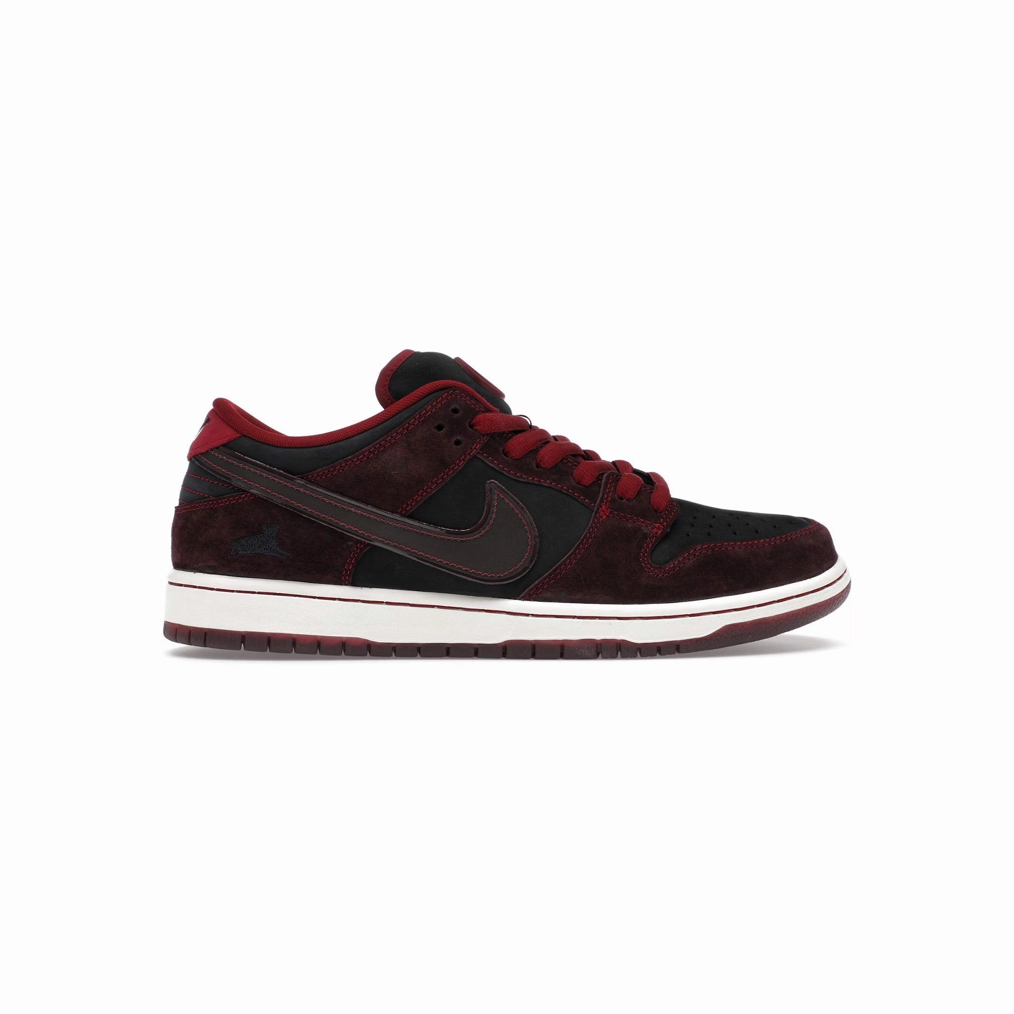 Nike SB Dunk Low Riot Skateshop
