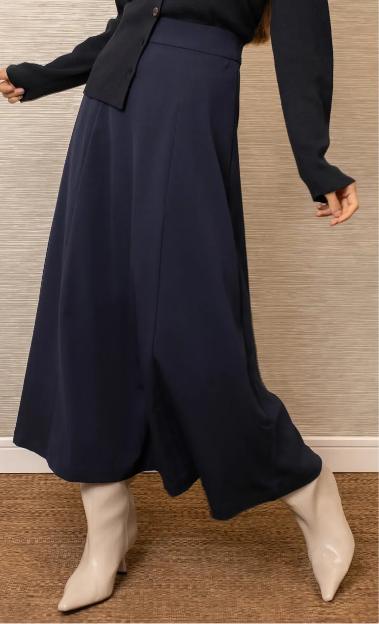 Durable Design All-day Comfort Nini Flared Skirt | Navy
