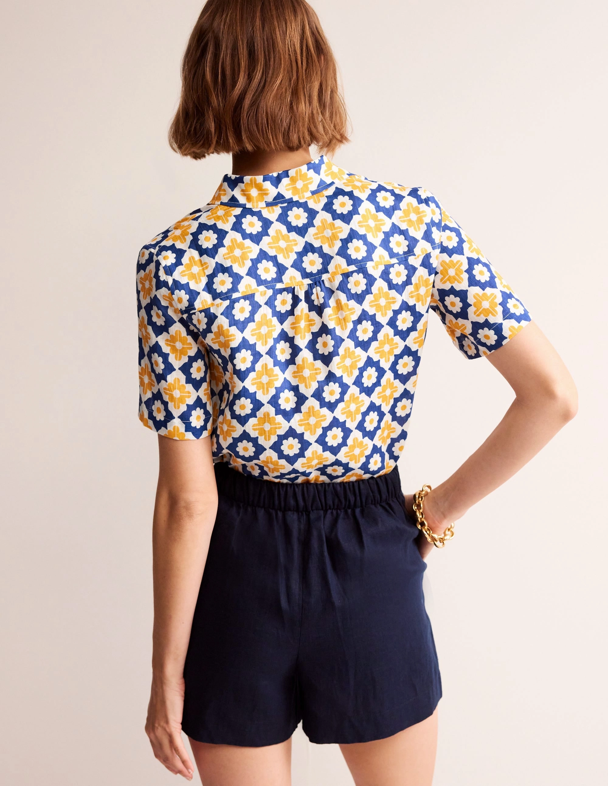 Cozy Knit Friction Reducing Finish Hazel Short Sleeve Linen Shirt-Surf The Web, Geometric Stamp