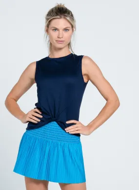 MinimalistAesthetic Twist Front Tank