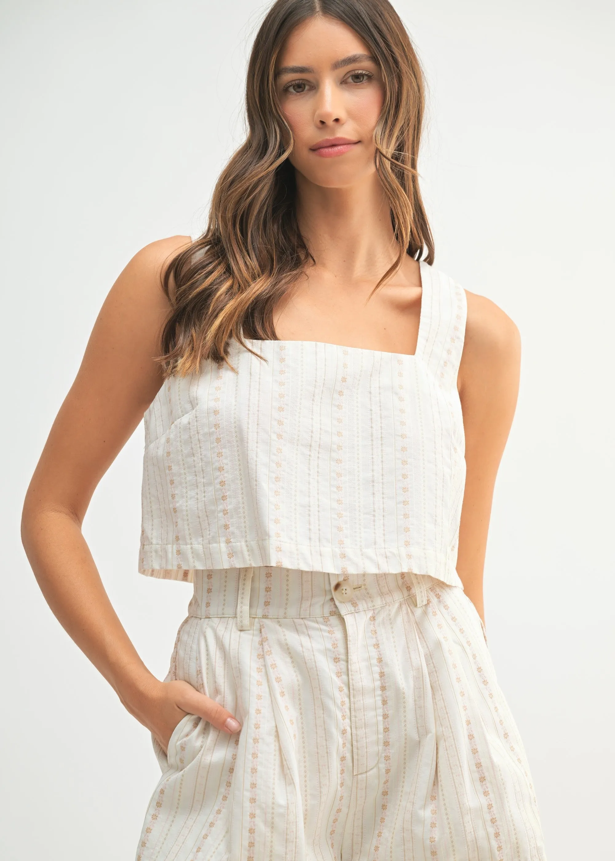 Professional Wear VentilatedArmholes AMELIA FLORAL CROP TOP