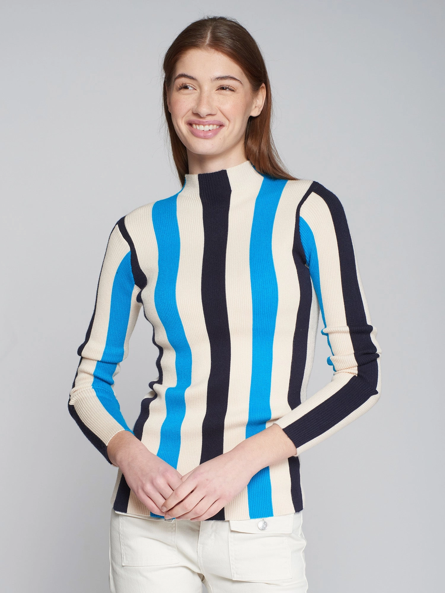 Two Tone Texture Effect ThermalRegulationLayer Canale Striped Sweater in Ecru, Blue, and Navy