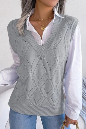 Raw Edge Finish NonRestrictive Armholes WOMEN PUNCHING KNITTED LOOSE FIT SWEAT VEST