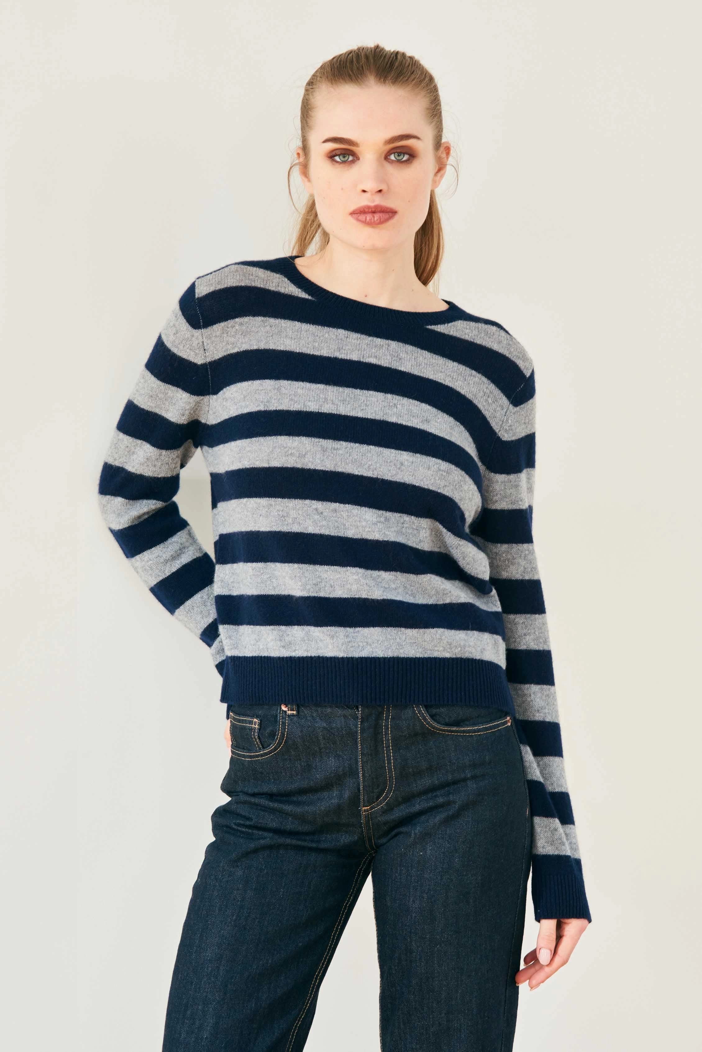 BreathableMesh Recycled Polyester Cashmere Stripe Crew in Navy/Mid Grey