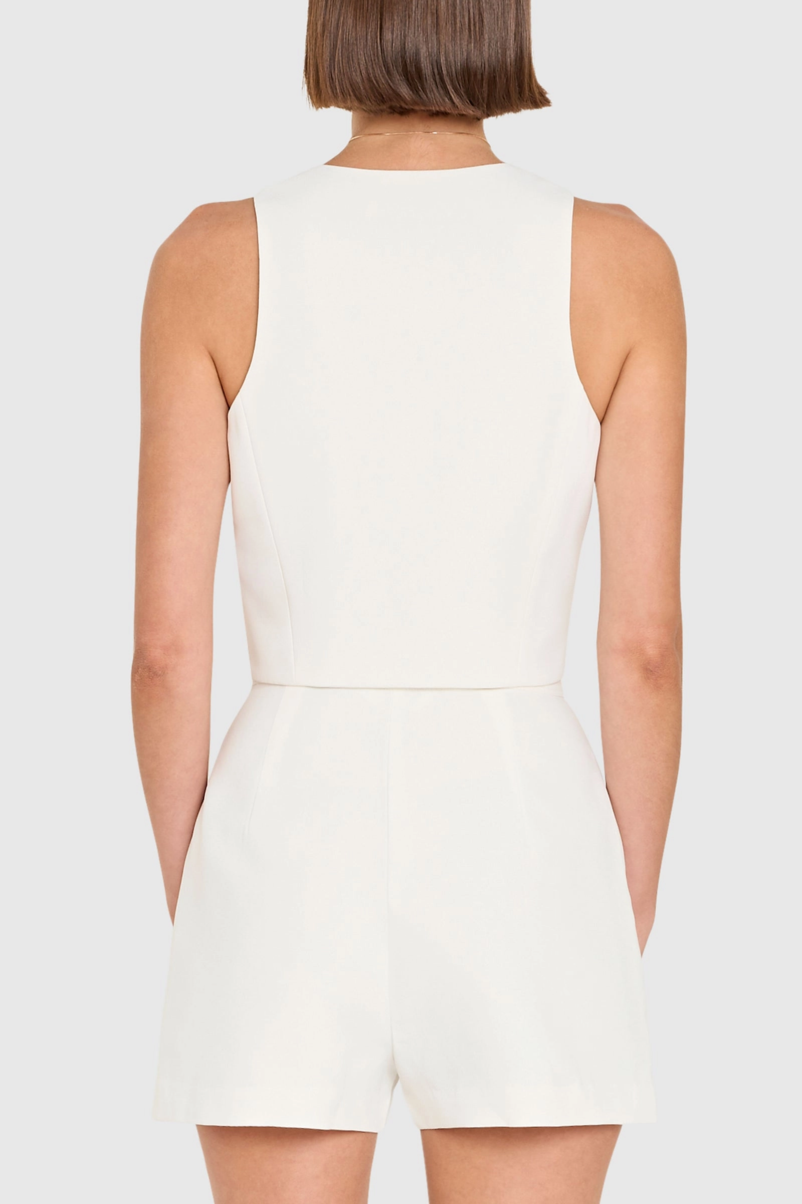 UVProtection Coating Comfortable Fabric Paltrow Vest in Ivory