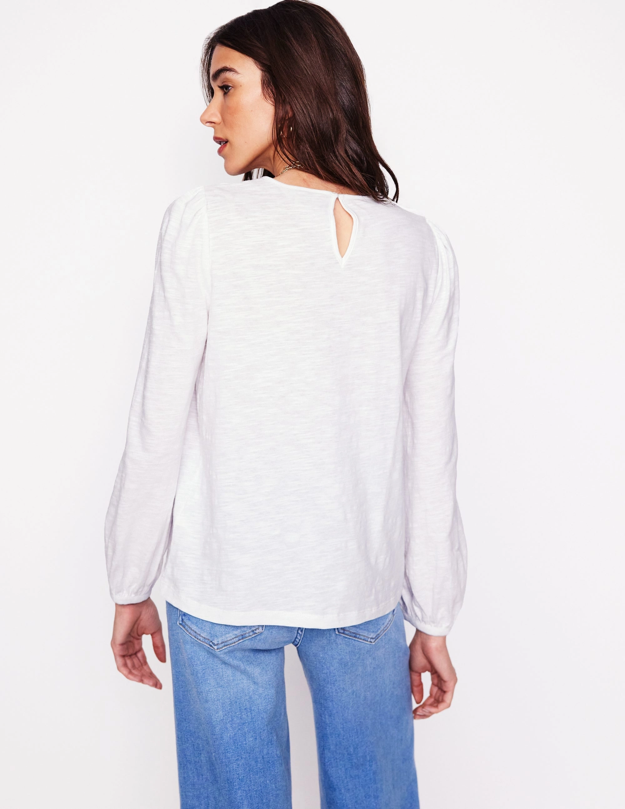Pintuck Yoke Top-White Tagless Comfort Collar