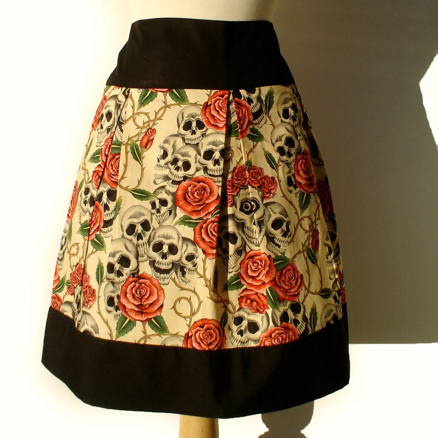 Perfect Design Go Anywhere Pinup Skulls and Roses Tattoo Skirt(pink roses) #S-RS731