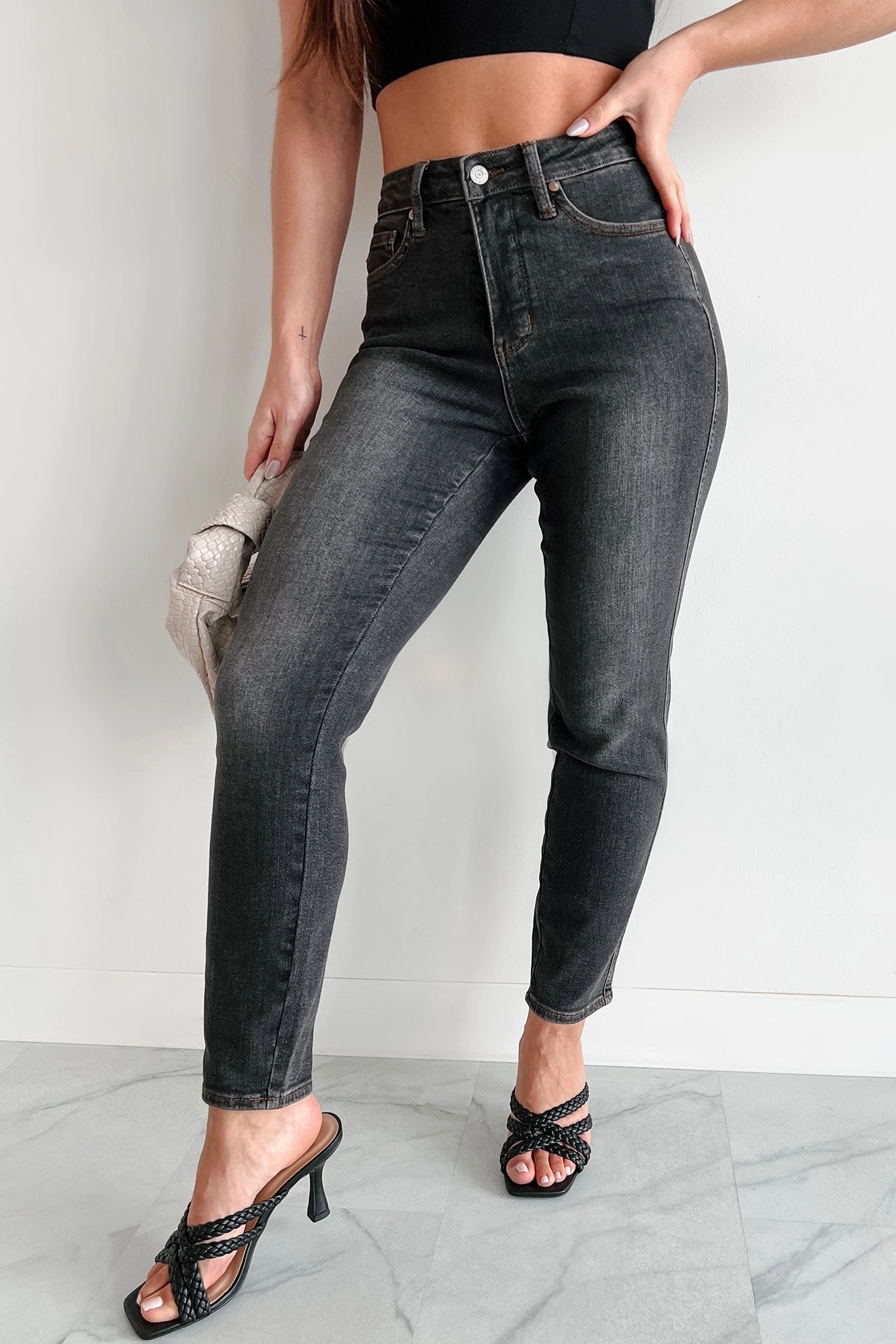 Outerwear Friendly Outdoor Outfit Benji Mid Rise Tummy Control Slim Fit Judy Blue Jeans (Black)