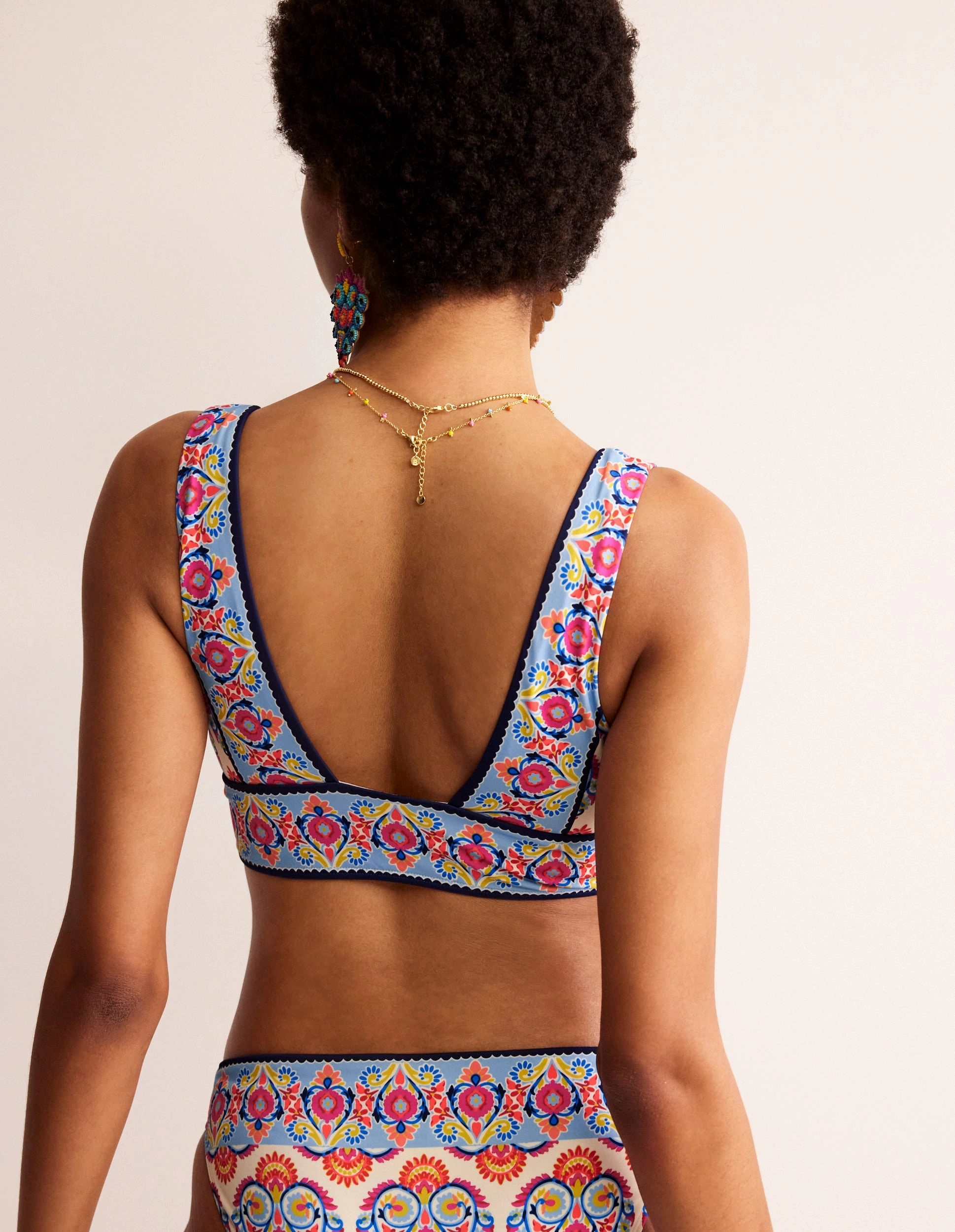 Porto Bikini Top-Ivory, Flora Stamp Weekend Outing