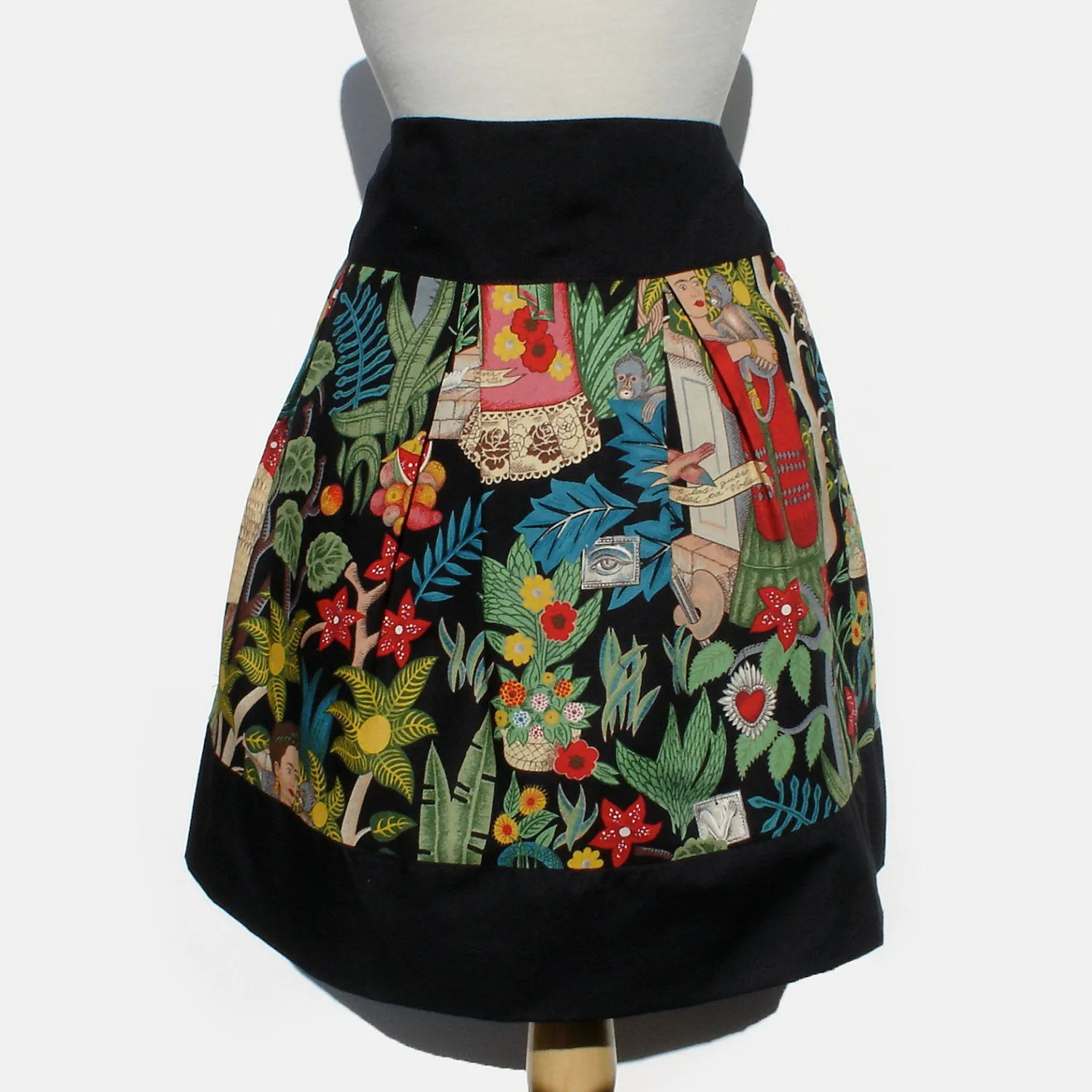 Minimal Style High-rise waist Frida Mexican Inspired Flowers and Animals Skirt Black #S-RS752