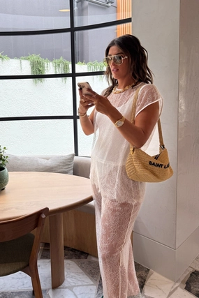 Chic And Comfortable Jordi Lace Top White