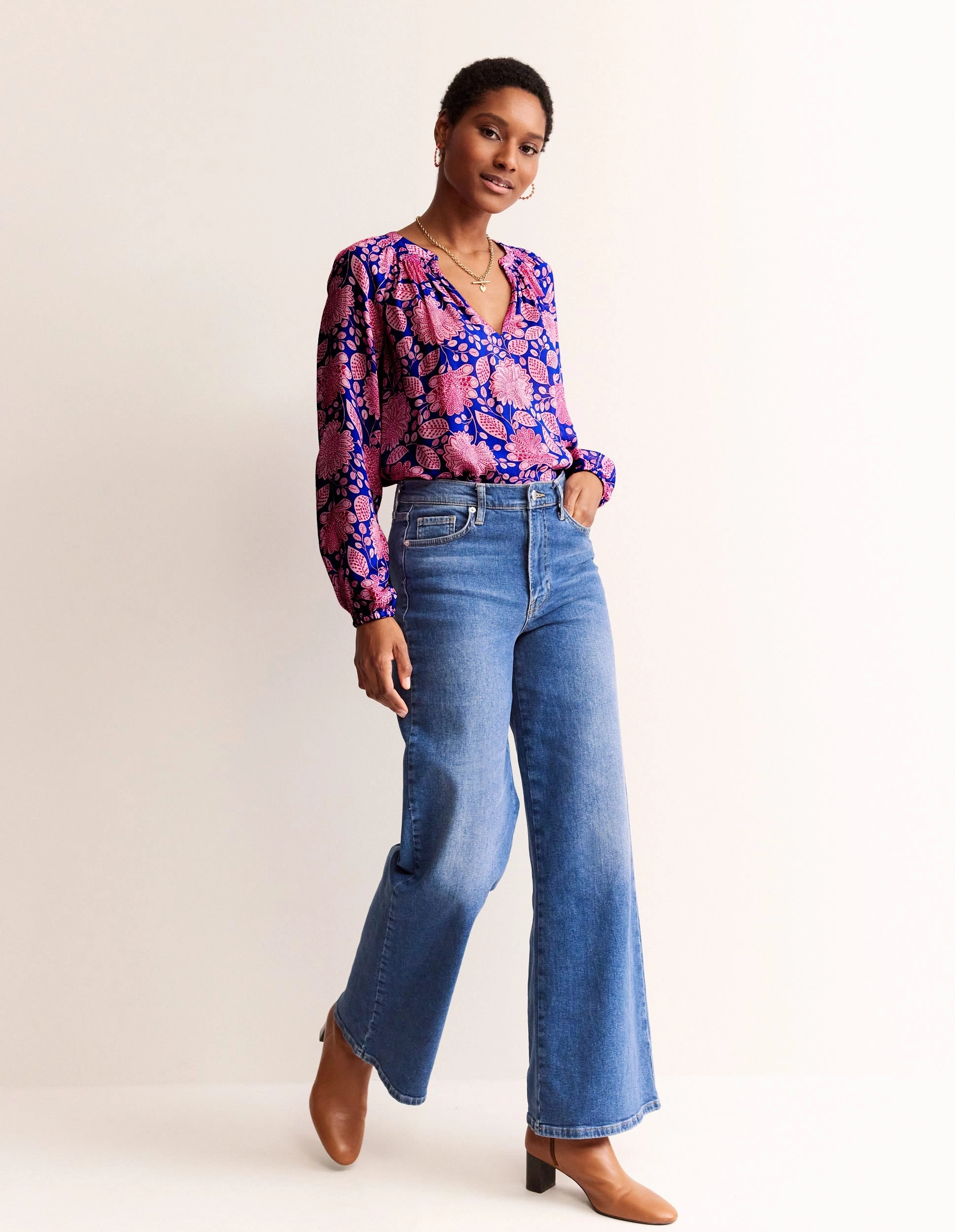 Grace Top-Surf The Web, Gardenia Swirl DurableZipper