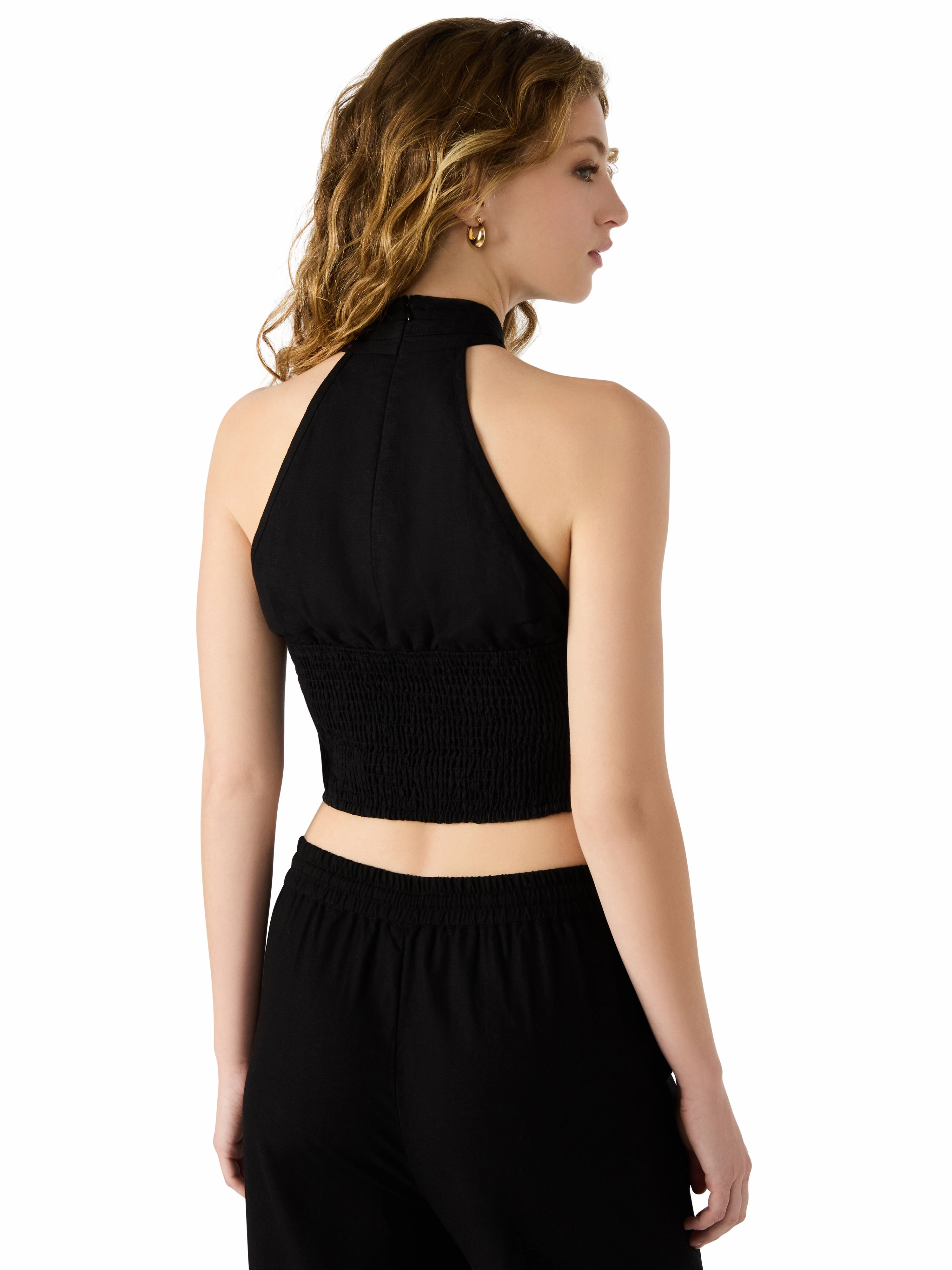 ButtonlessClosure AllPurposeWear Winnie Top in Black