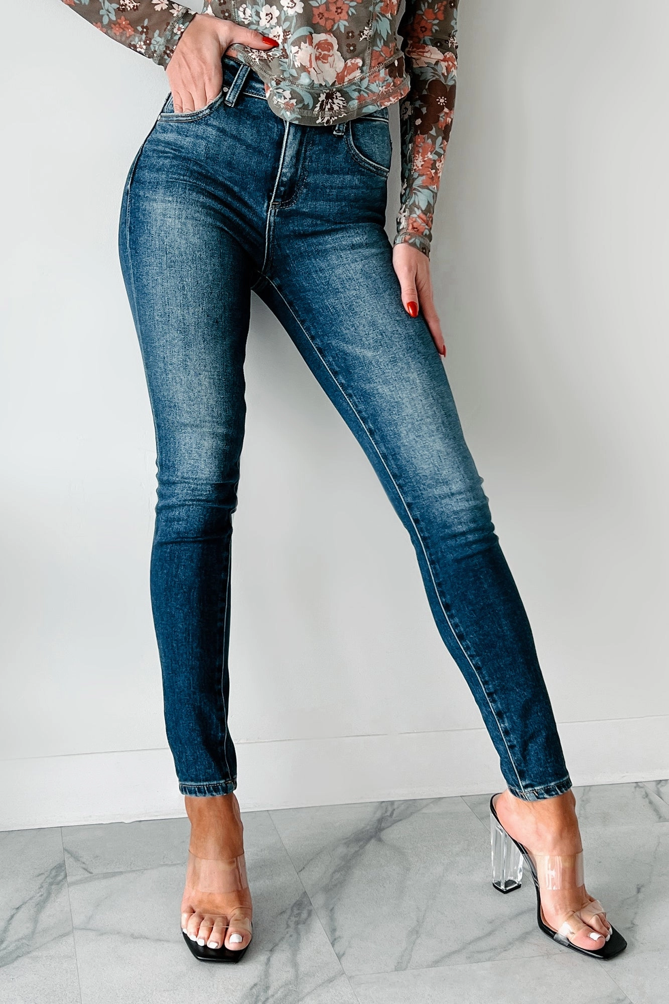 Acacia High Rise Non-Distressed Risen Skinny Jeans (Dark) Sporty Design