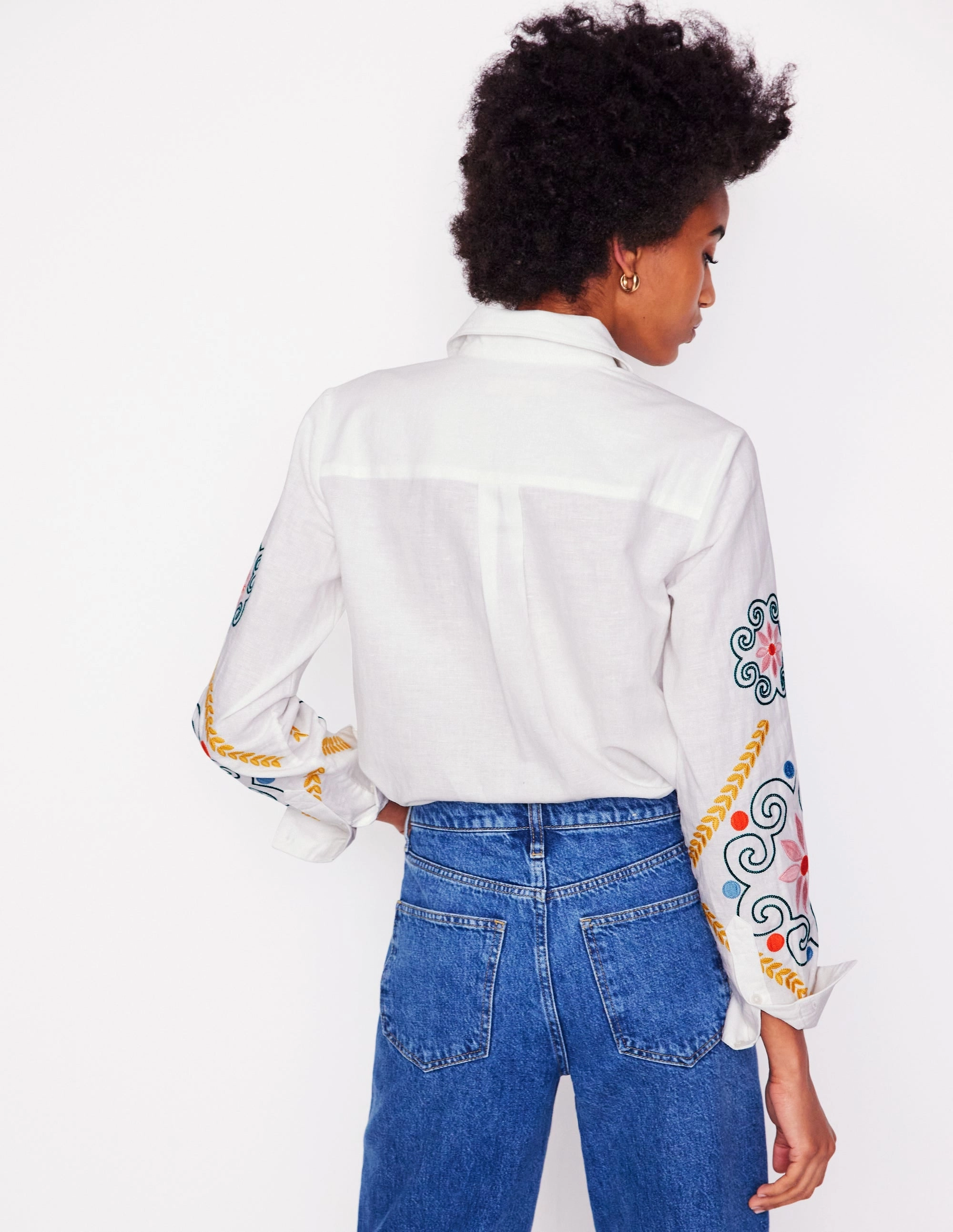 Retro design Sienna Embroidered Linen Shirt-White
