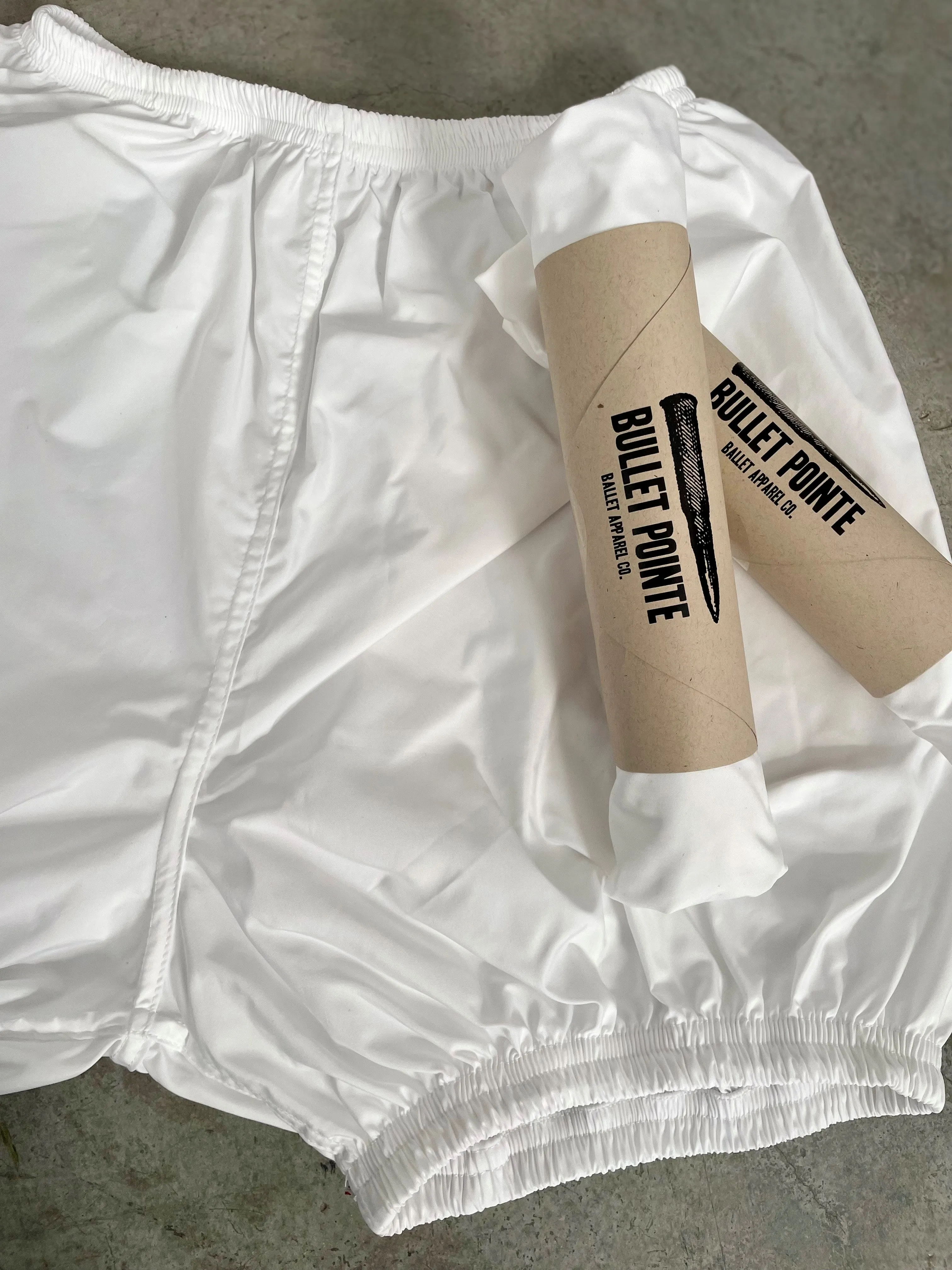Relaxed Design Reversible Shorts WHITE/SNOW