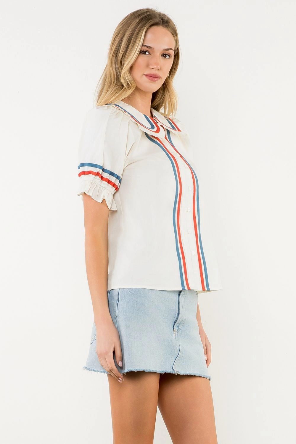 Contrast Stitch Detailing Puff Sleeve Top in Cream