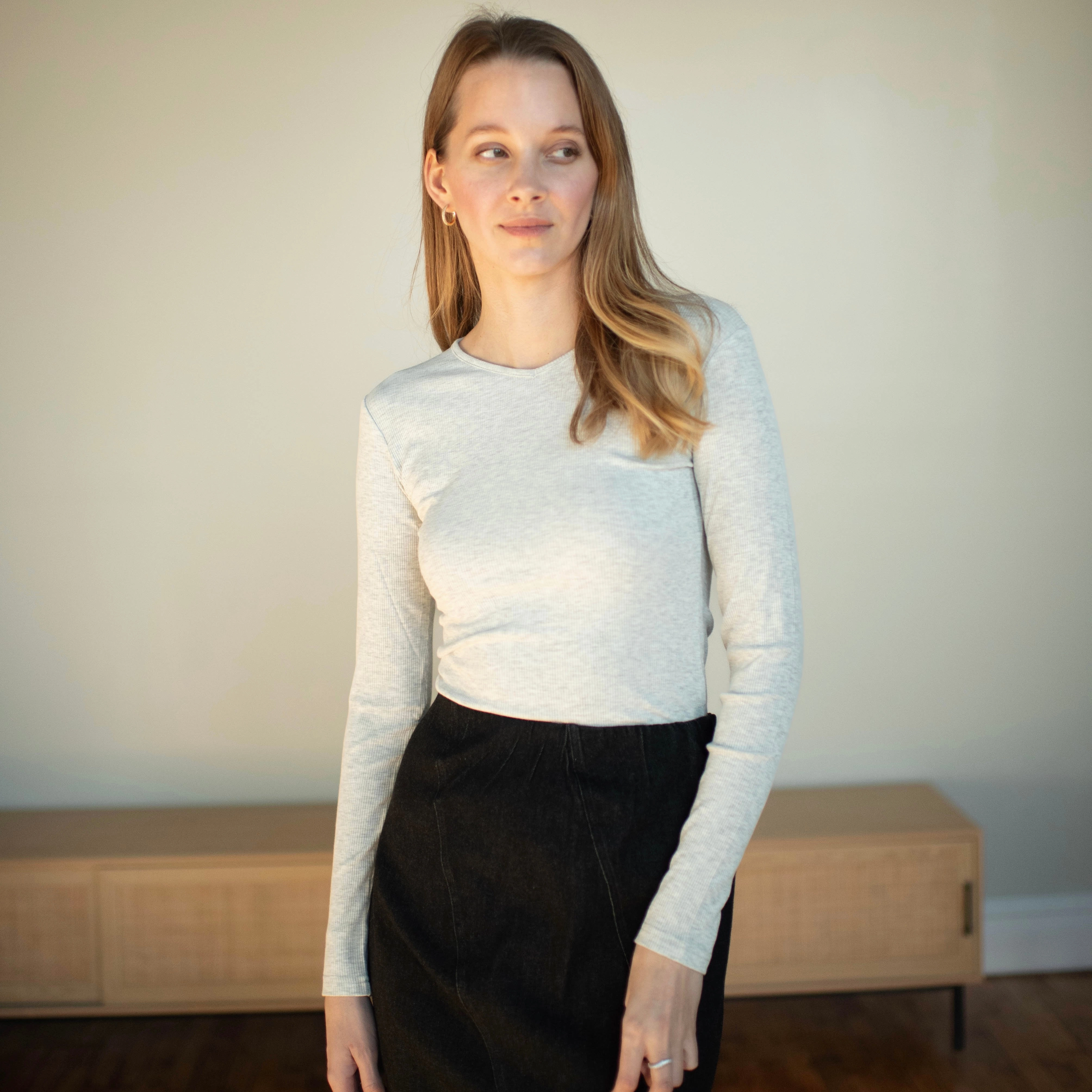 DoubleLayeredCollar Quick Release Fasteners Ribbed V-neck Tee | Light Gray