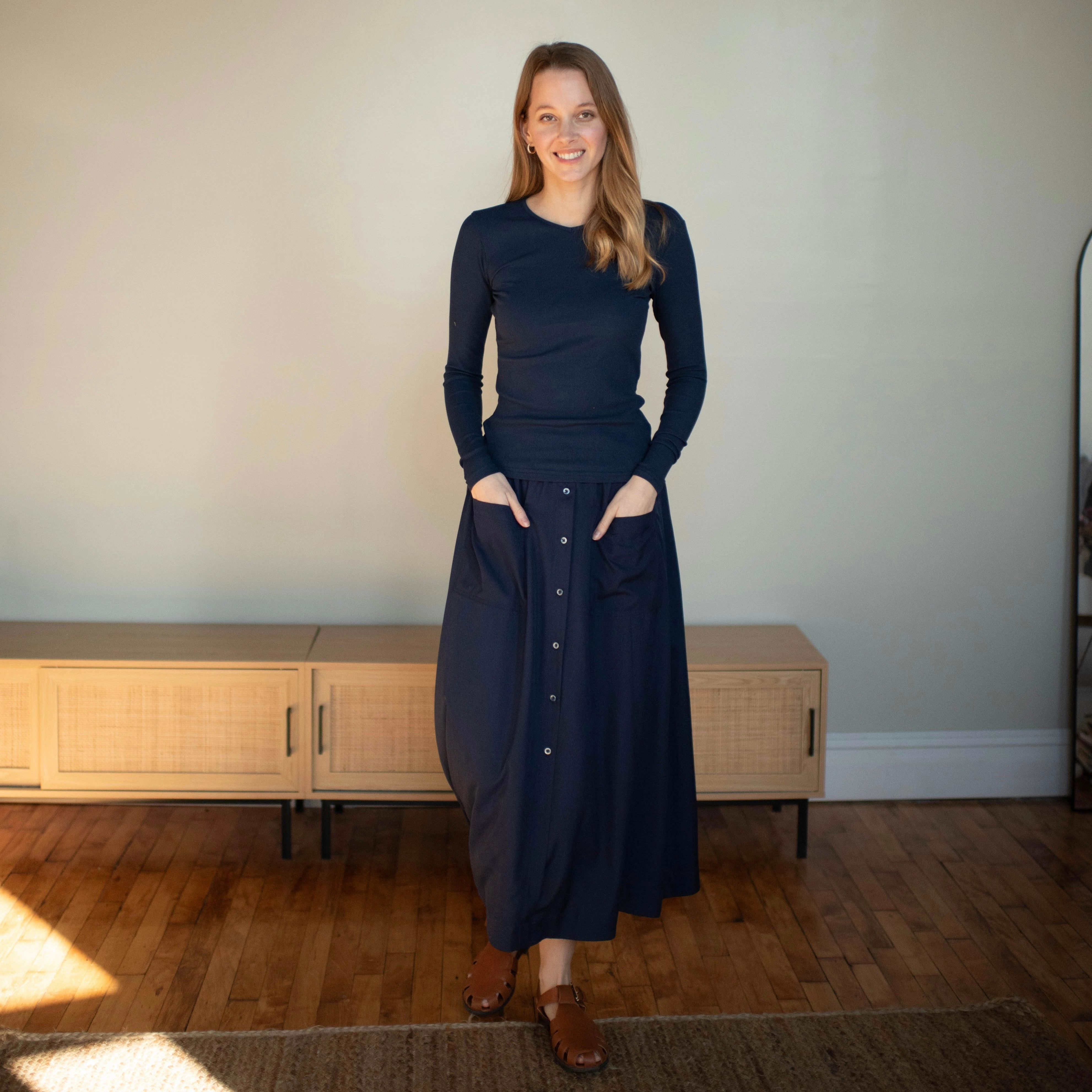 HeatRegulating Ribbed V-Neck Tee | Navy