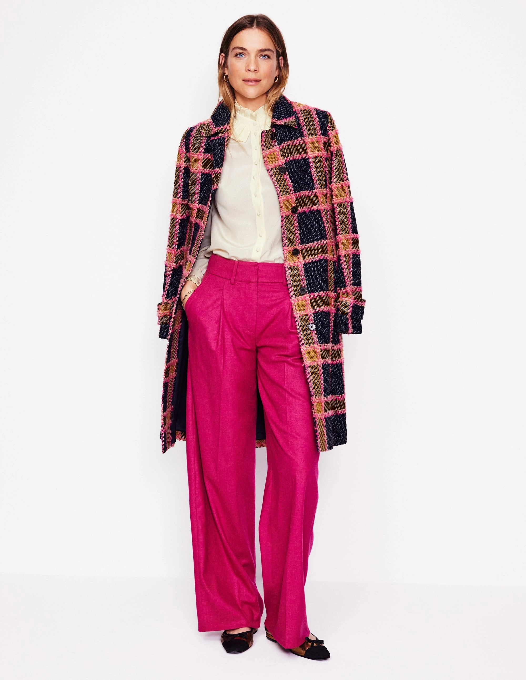 AntiStaticFinish Organic Cotton Blend Ruffle Collar Silk Blouse-Ivory