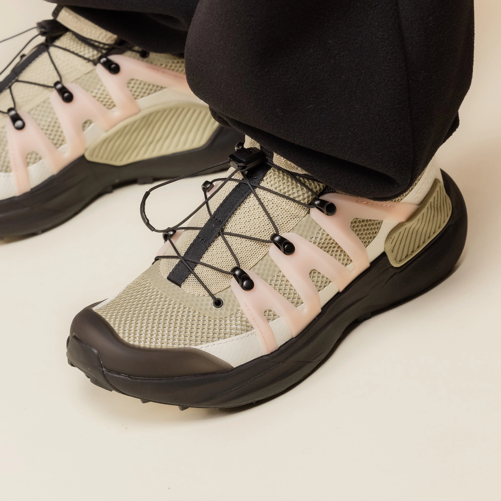 Salomon - Genesis Advanced Trainer - Pale Olive Green / Black / Impatiens Pink