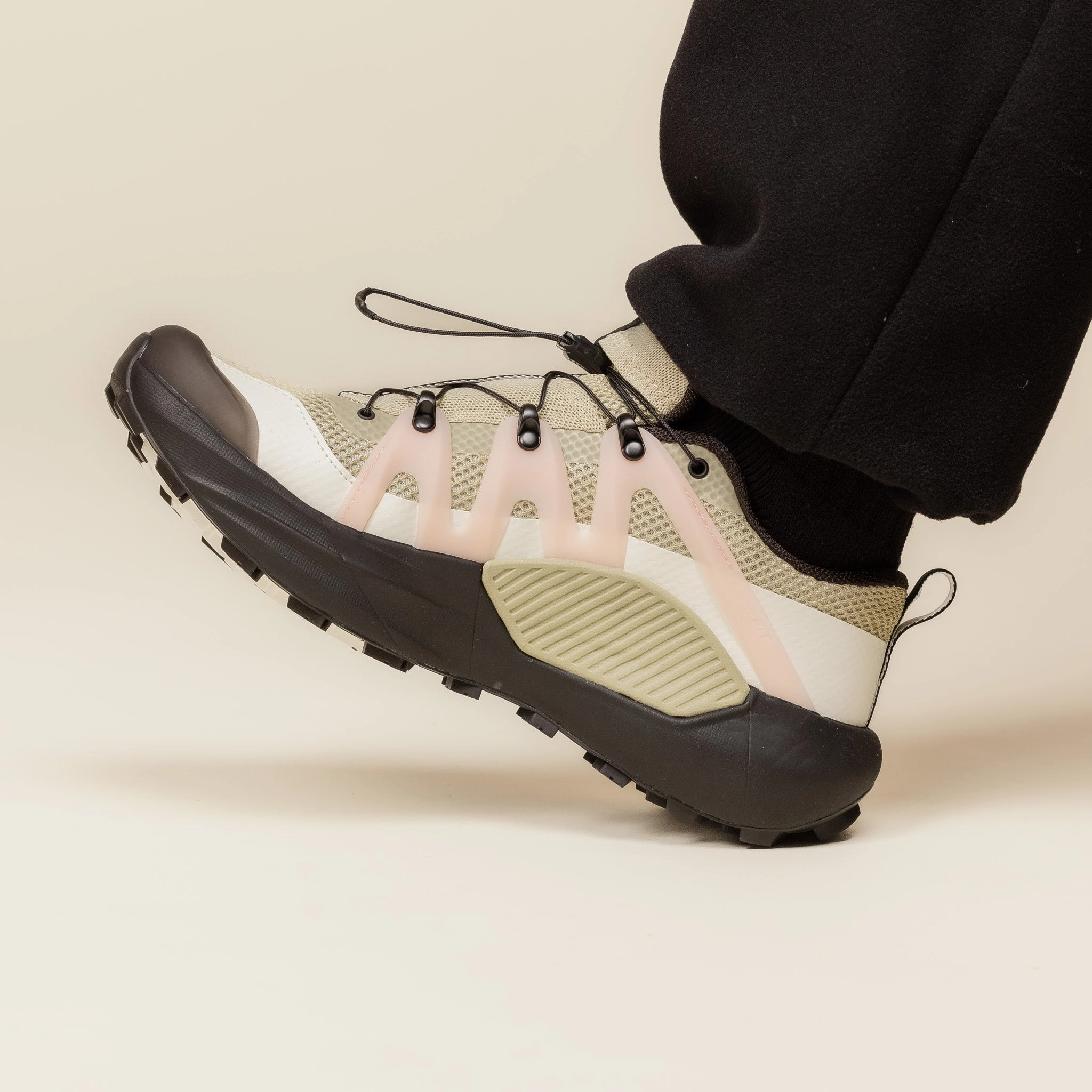 Salomon - Genesis Advanced Trainer - Pale Olive Green / Black / Impatiens Pink