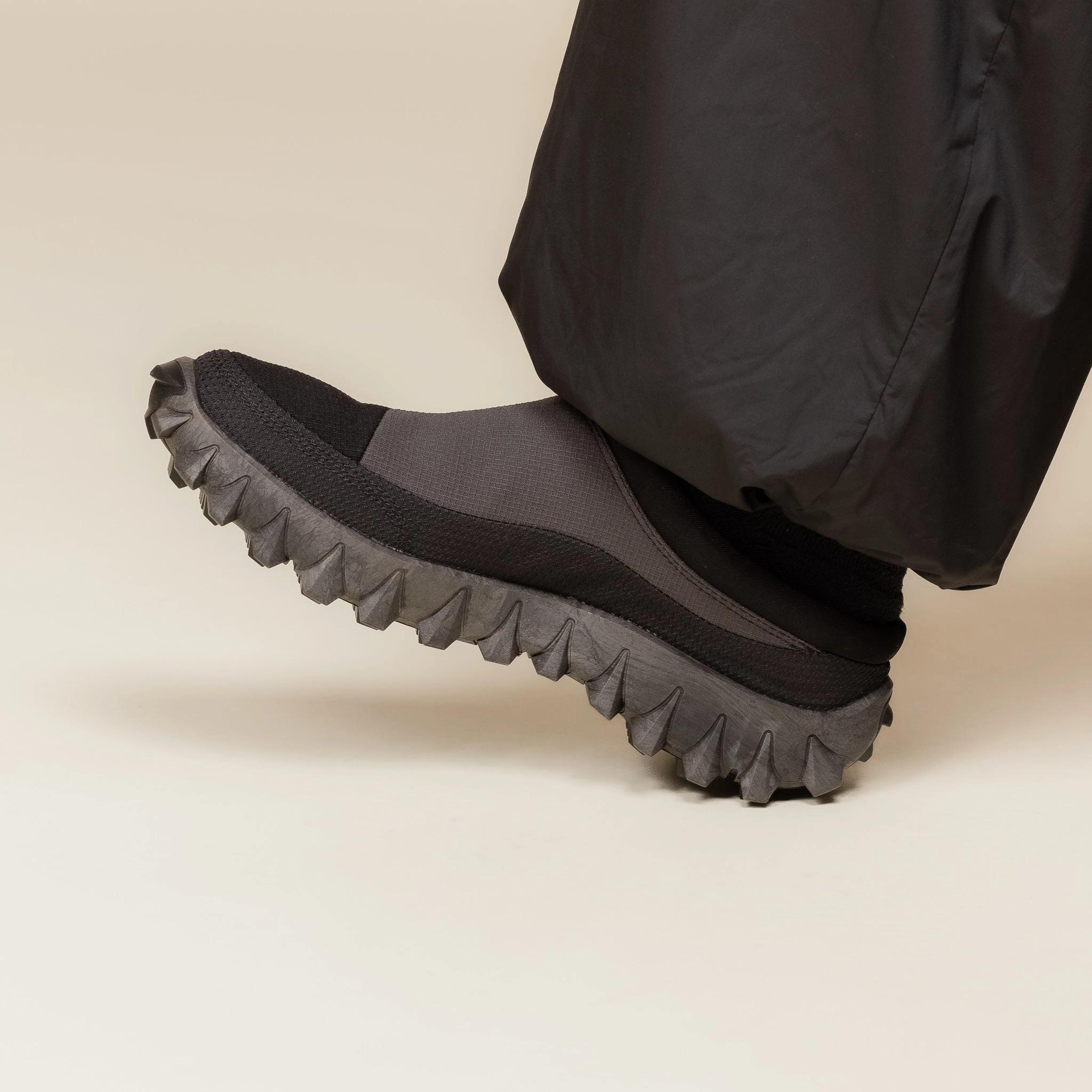 Salomon - Snowclog - Black / Black / Asphalt