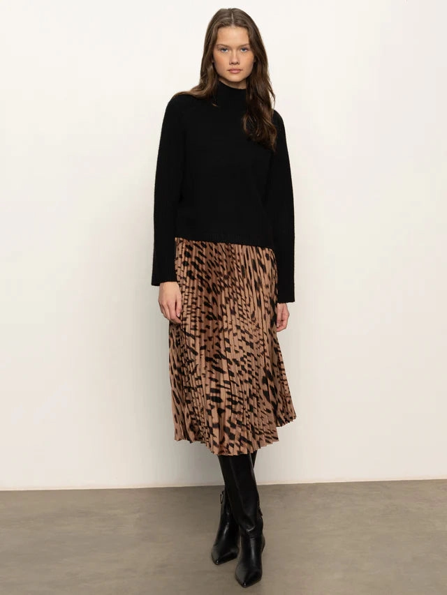 Snag Free Fabric Sanctuary Nostalgia Pleated Midi Skirt in Mocha Leo