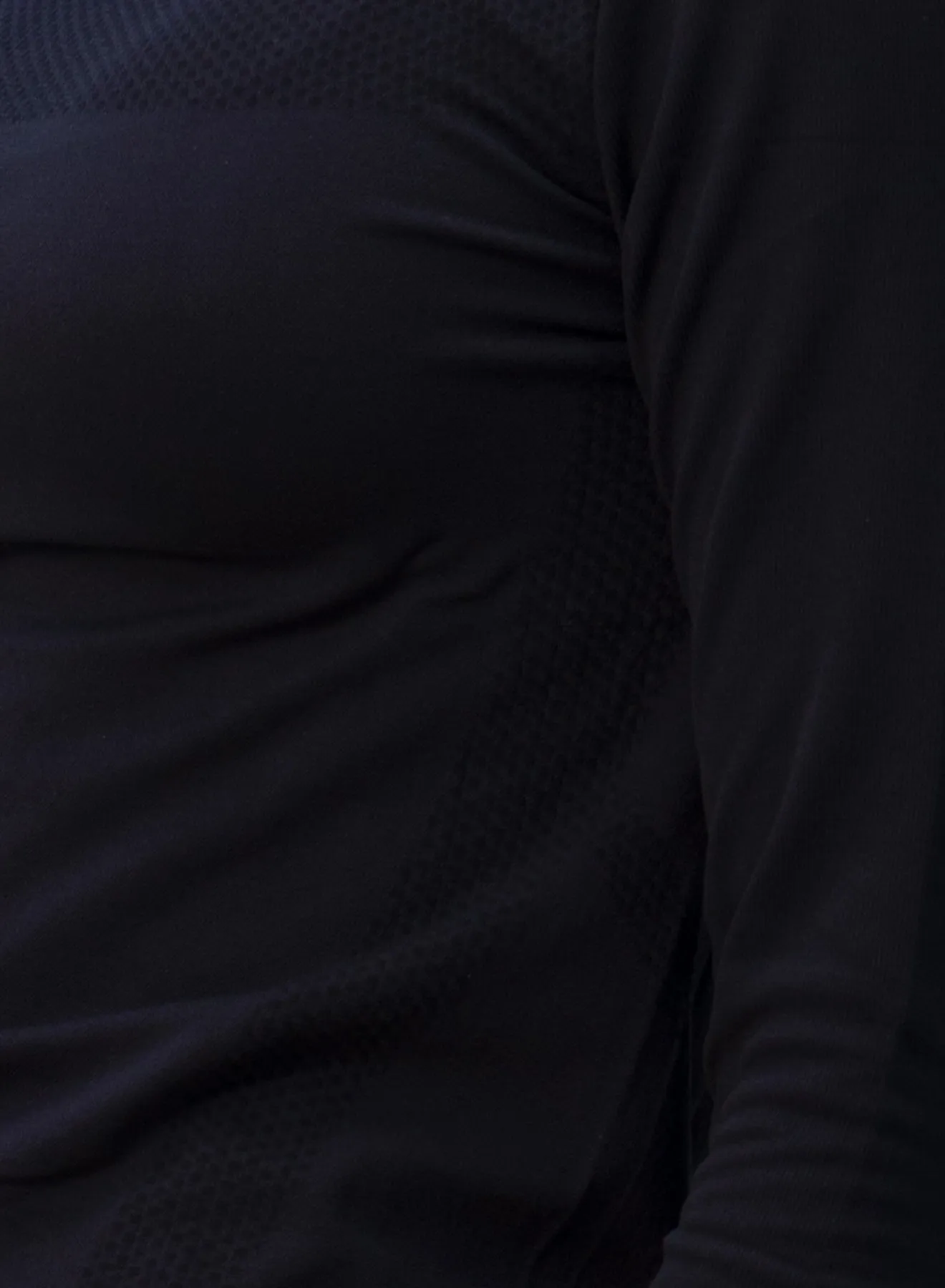 Seamless Long Sleeve Bonded Seam Technology